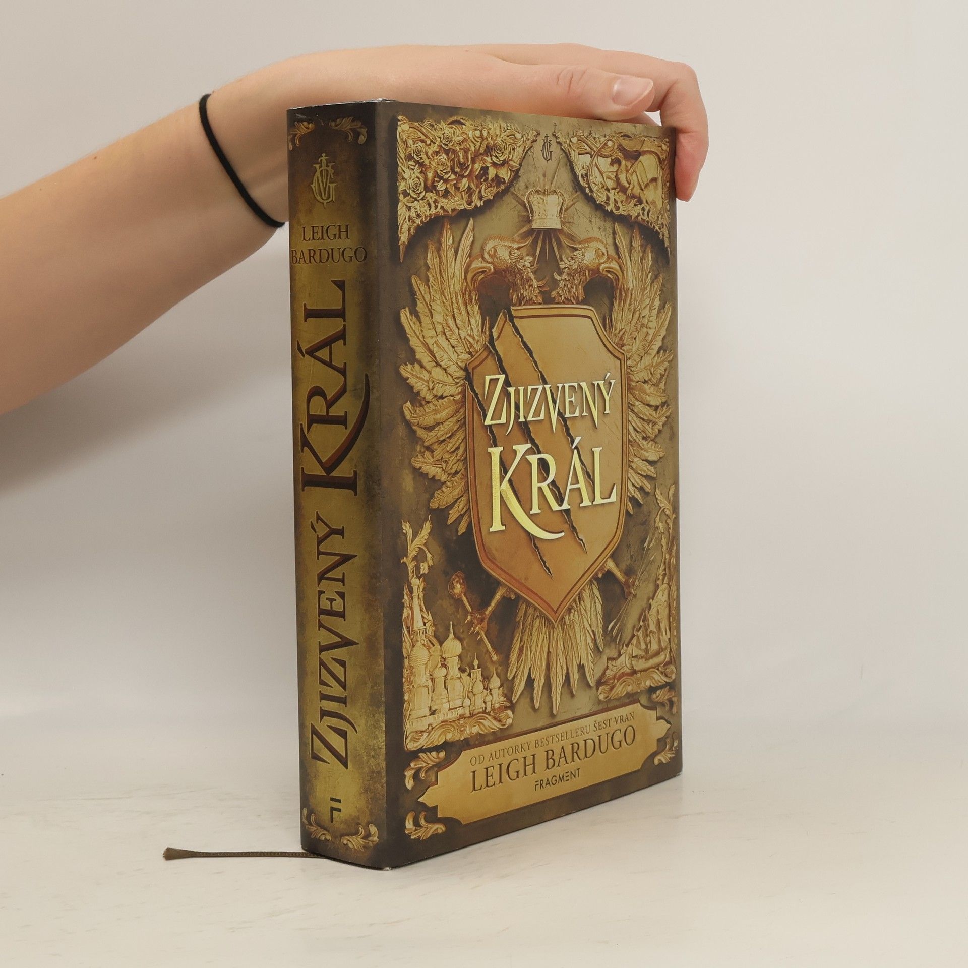 Leigh Bardugo Zjizvený král