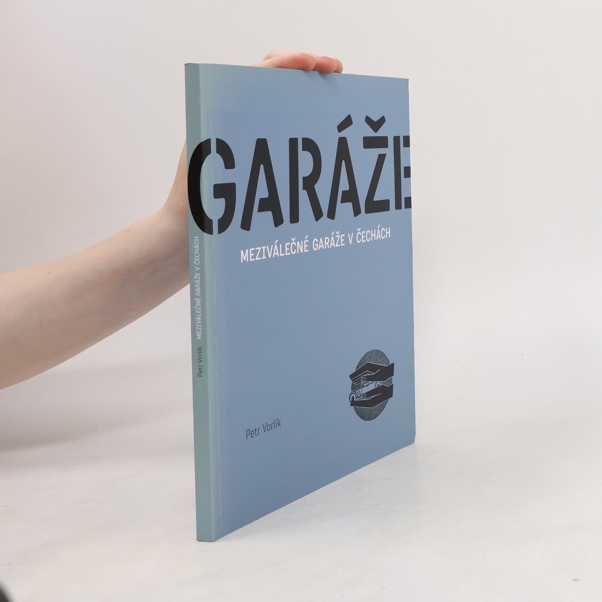 Garáže : meziválečné garáže v Čechách