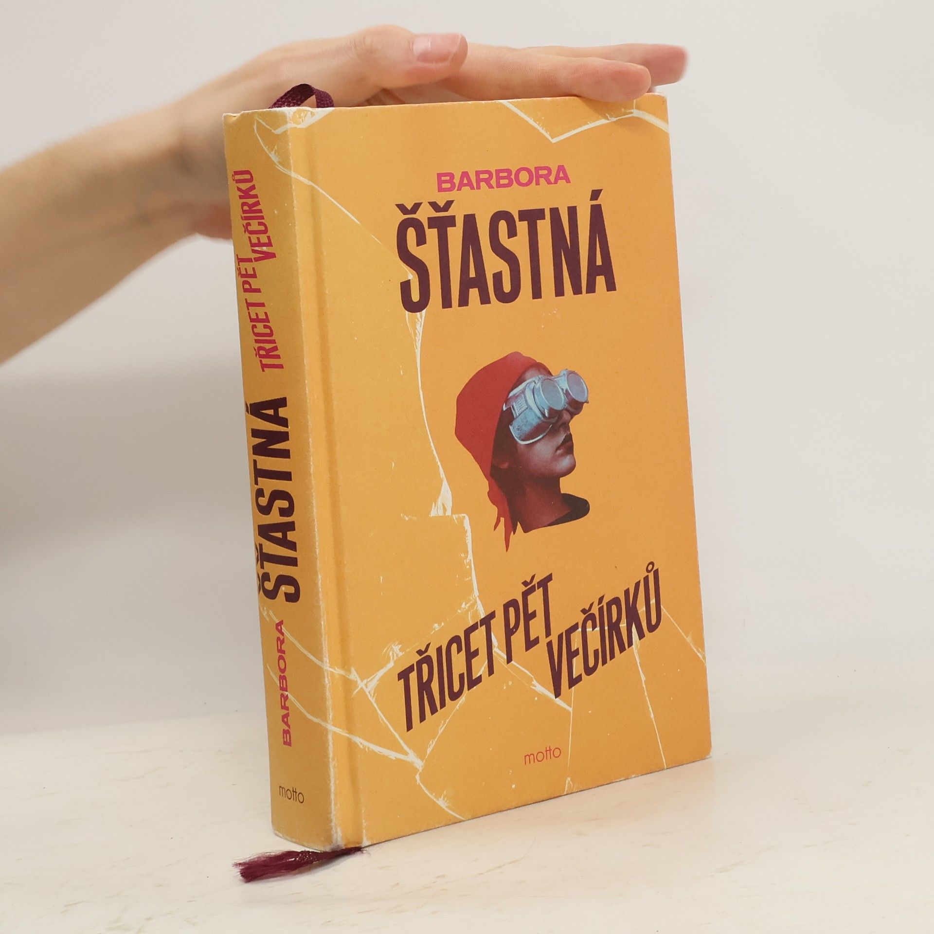 Třicet pět večírků