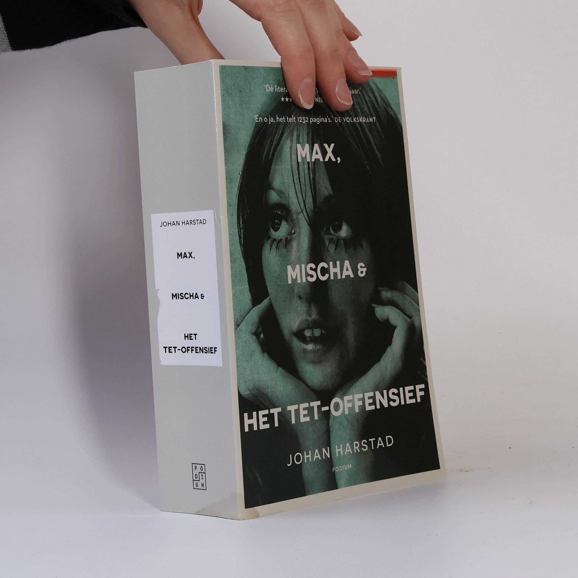 Johan Harstad Max, Mischa & het Tet-offensief