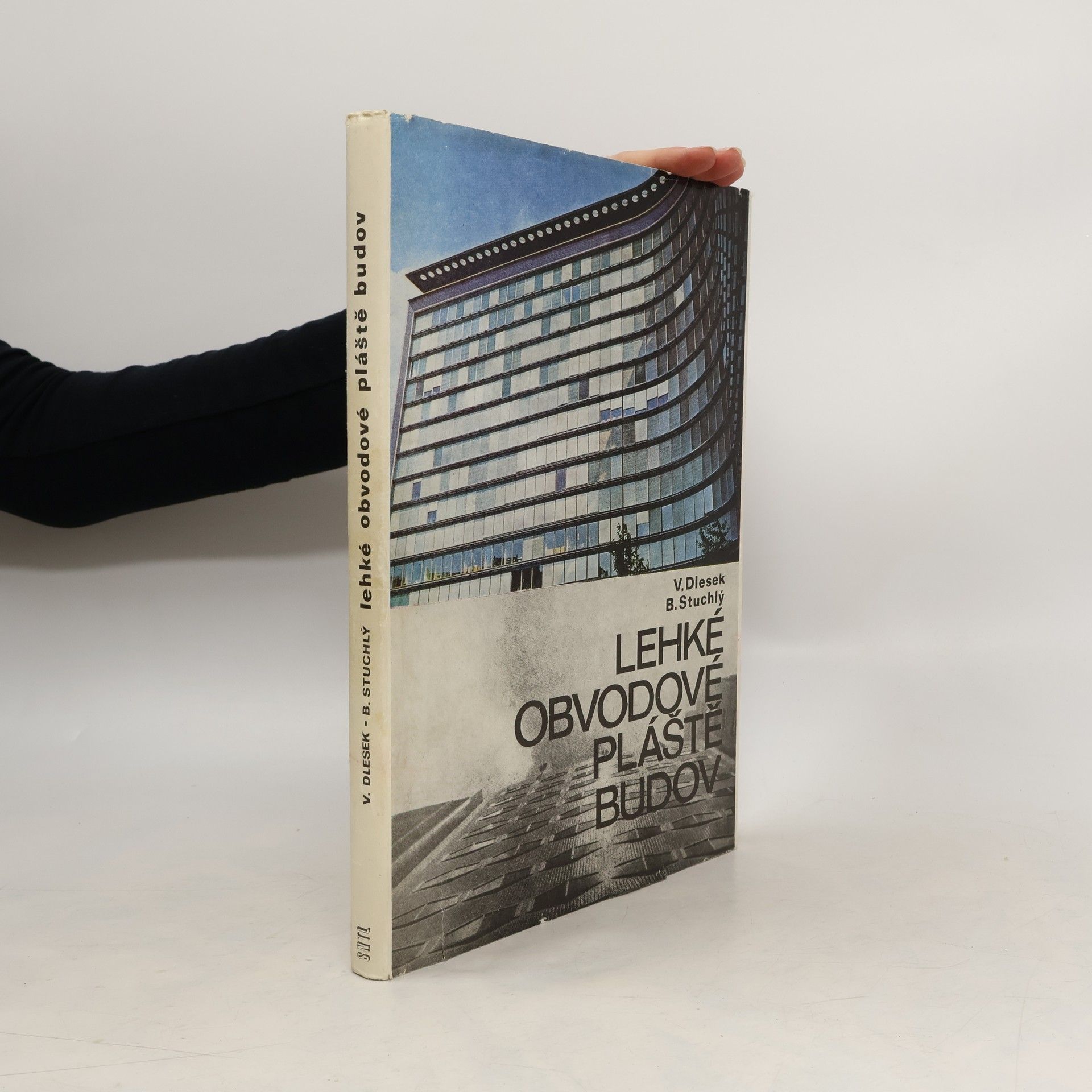 Lehké obvodové pláště budov