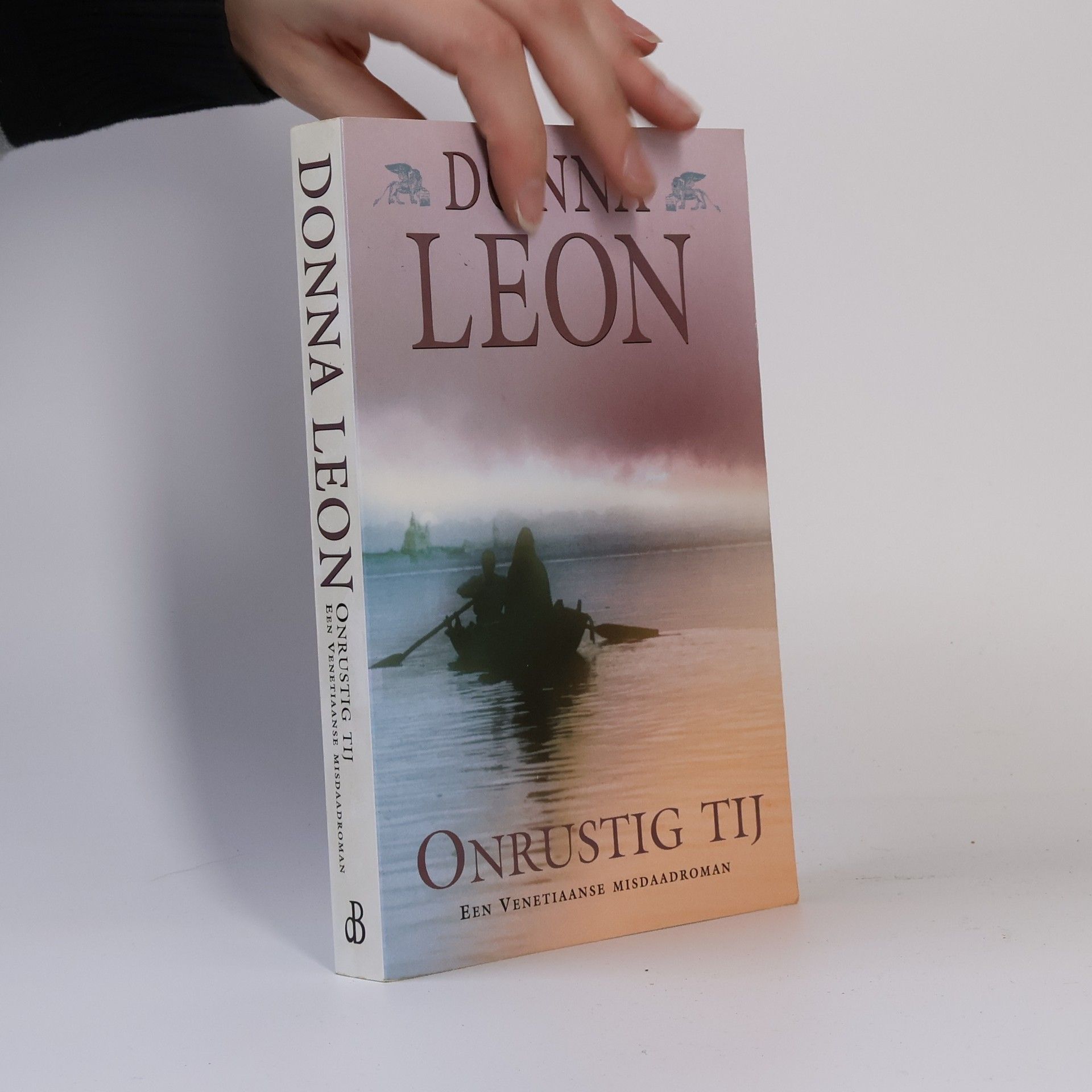 Donna M. Leon Onrustig tij