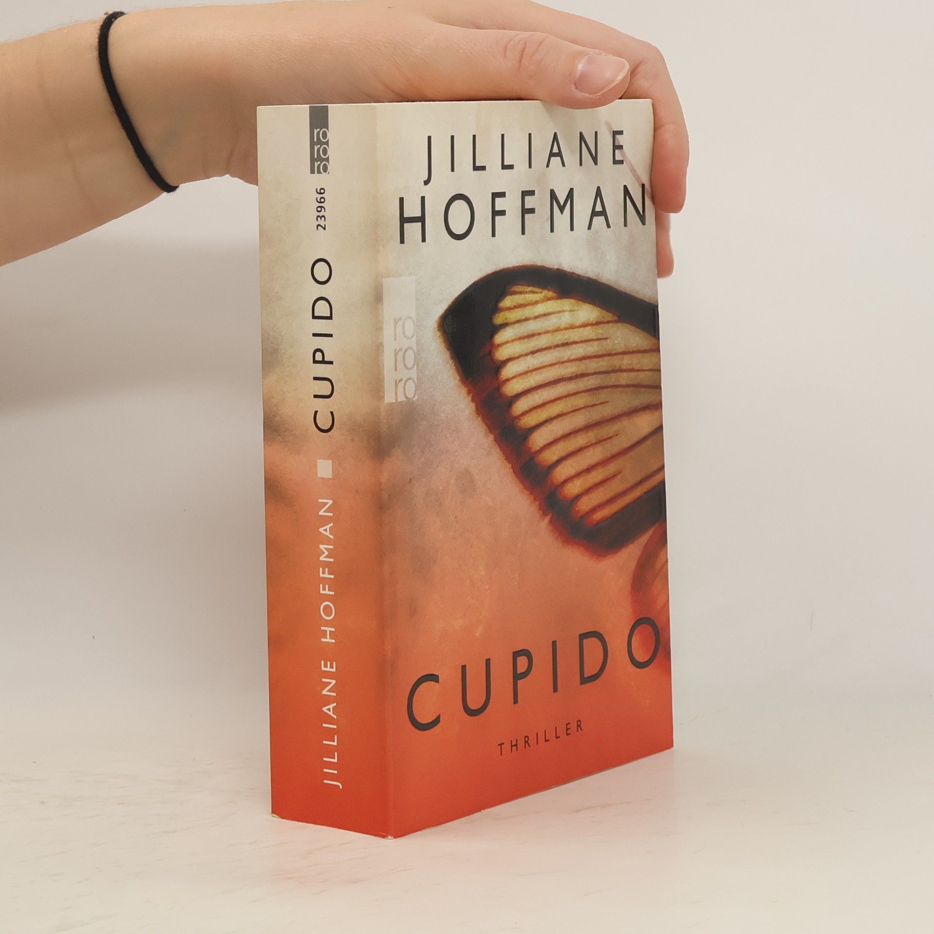 Jilliane Hoffman Cupido