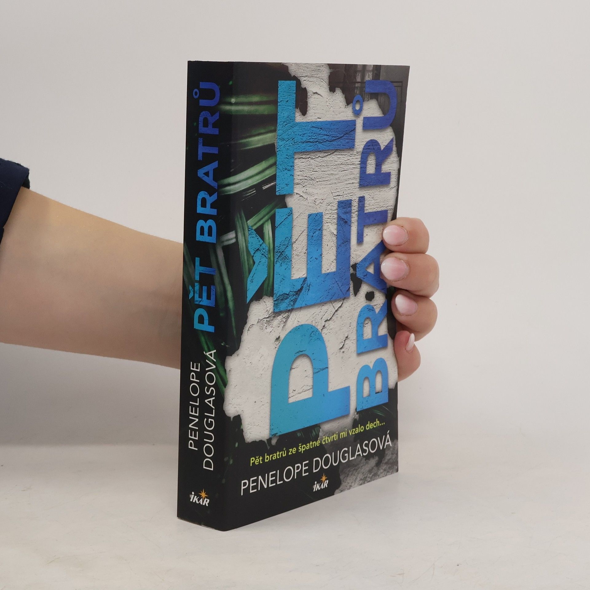 Penelope Douglas Pět bratrů