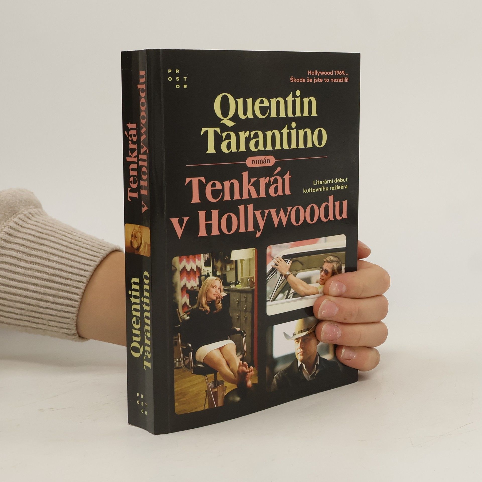Quentin Tarantino Tenkrát v Hollywoodu : román