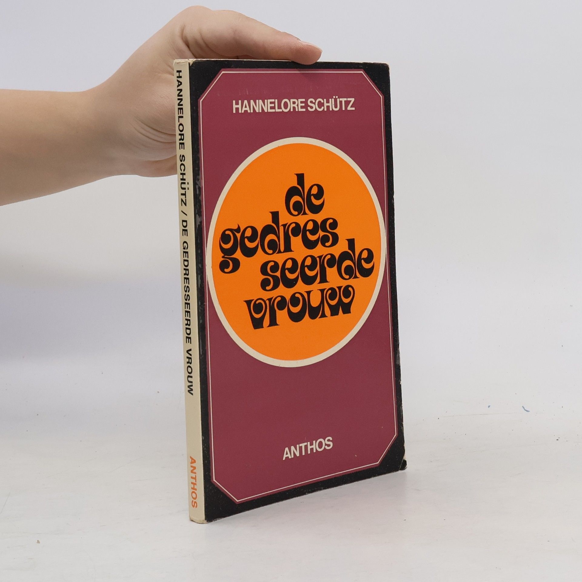 Hannelore Schütz-Doinet De gedresseerde vrouw