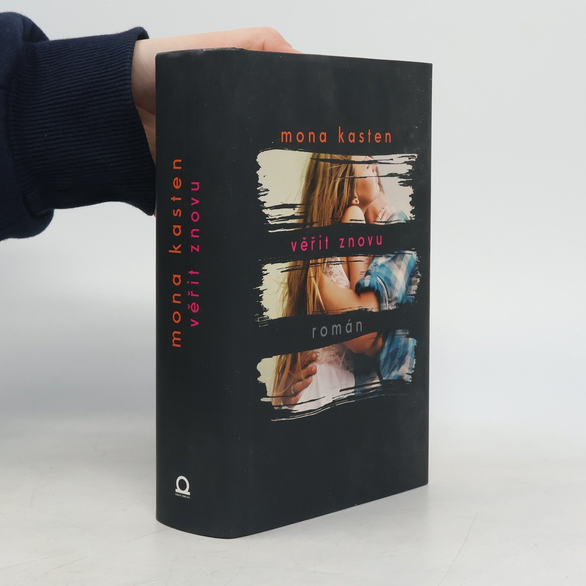 Mona Kasten Věřit znovu