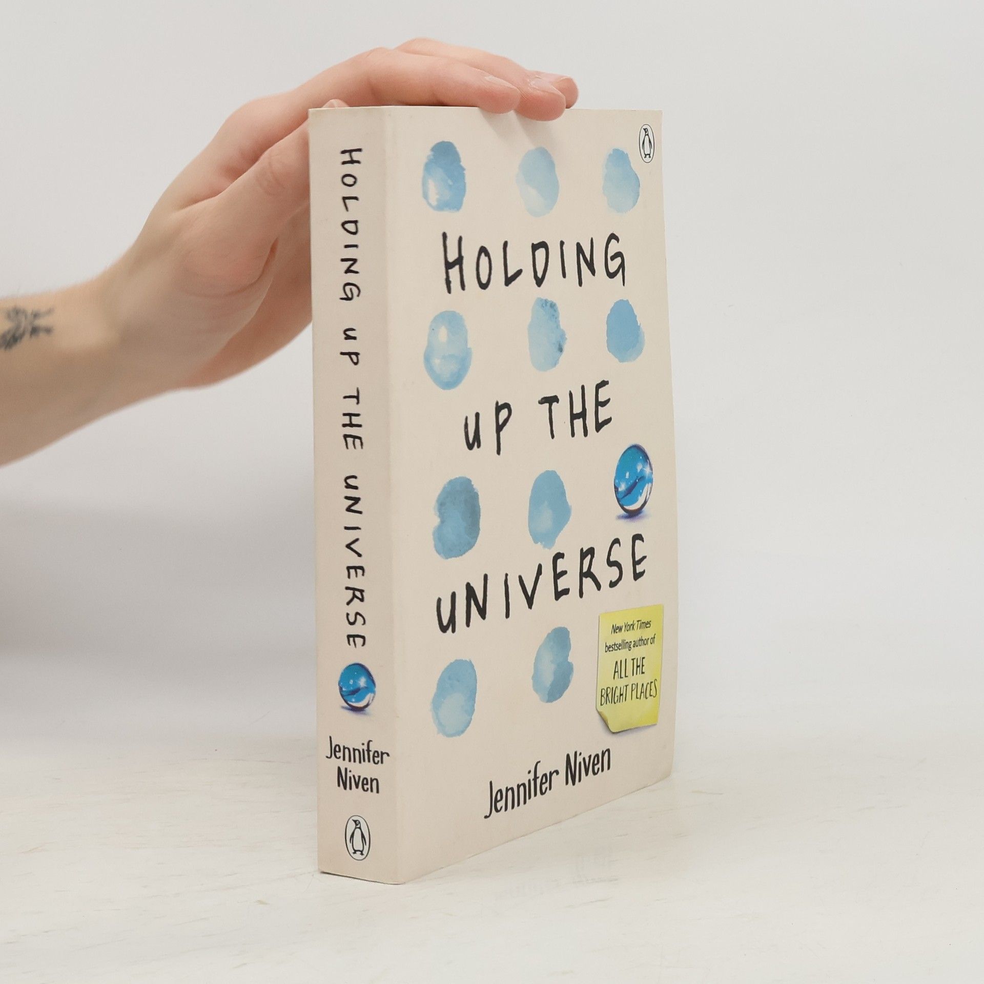 Jennifer Niven Holding Up the Universe