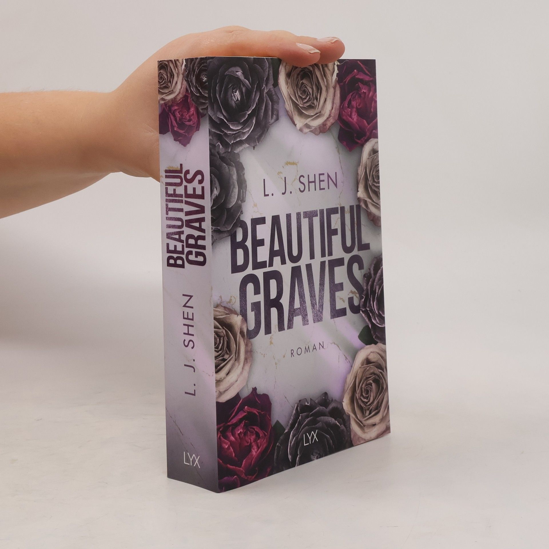 L. J. Shen Beautiful Graves