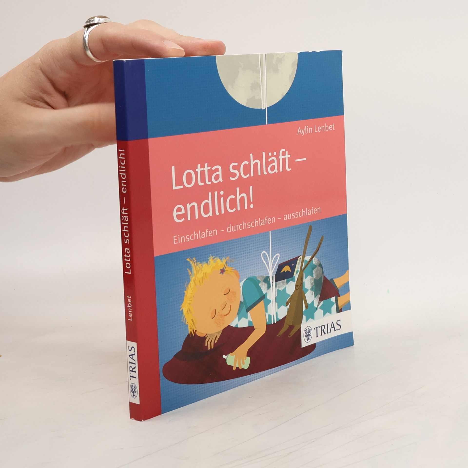 Aylin Lenbet Lotta schläft - endlich!