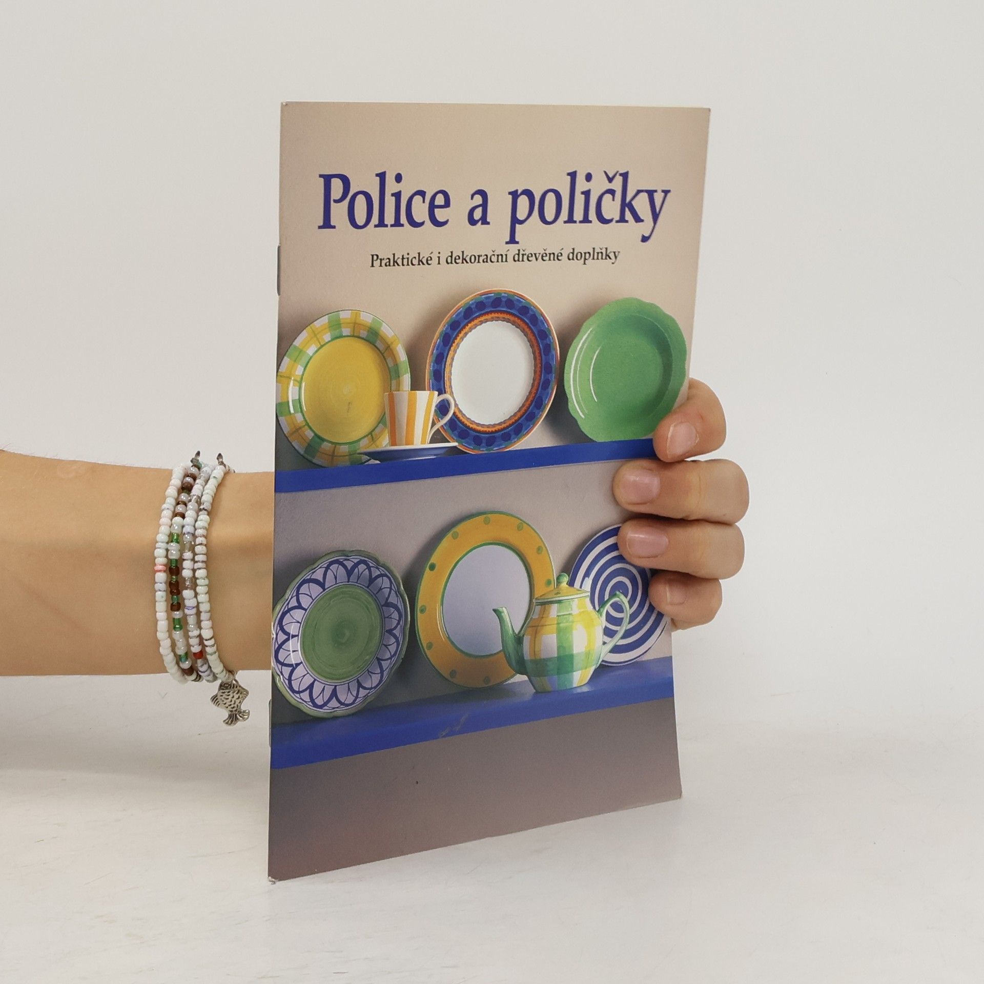 Greg Cheetham Police a poličky