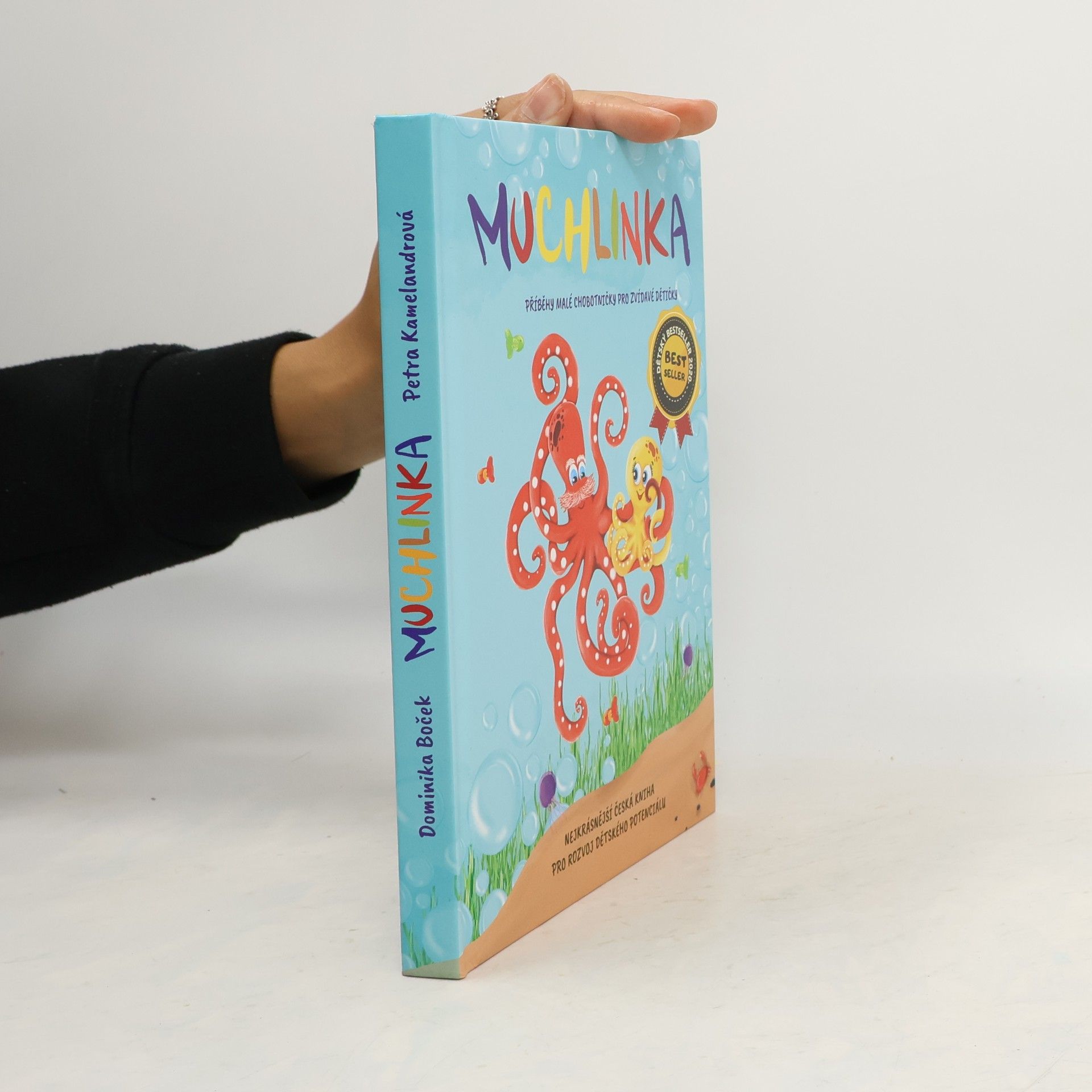 Kolektiv autorů Muchlinka : příběhy malé chobotničky pro zvídavé dětičky