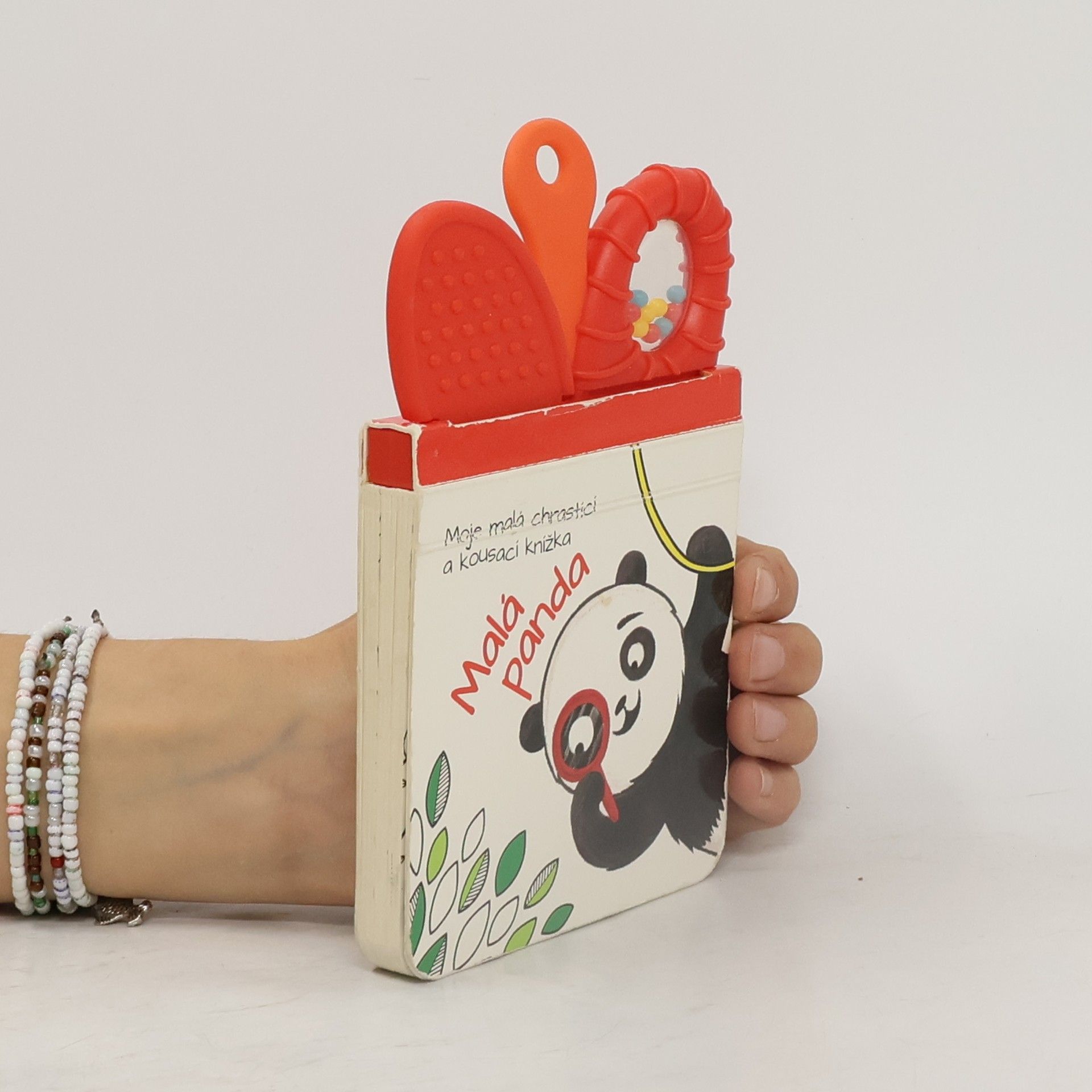 Collectif d'auteurs Moje malá chrastící a kousací knížka Malá panda