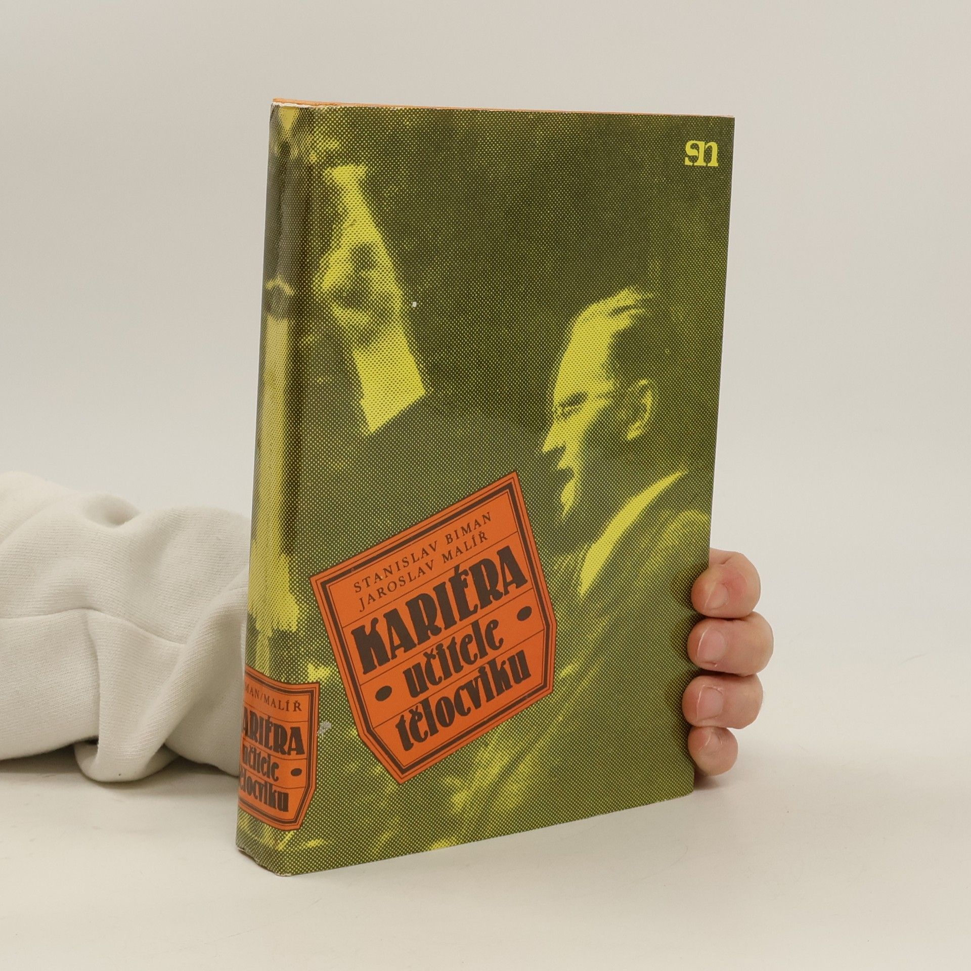 John H. Plumb Kariéra učitele tělocviku