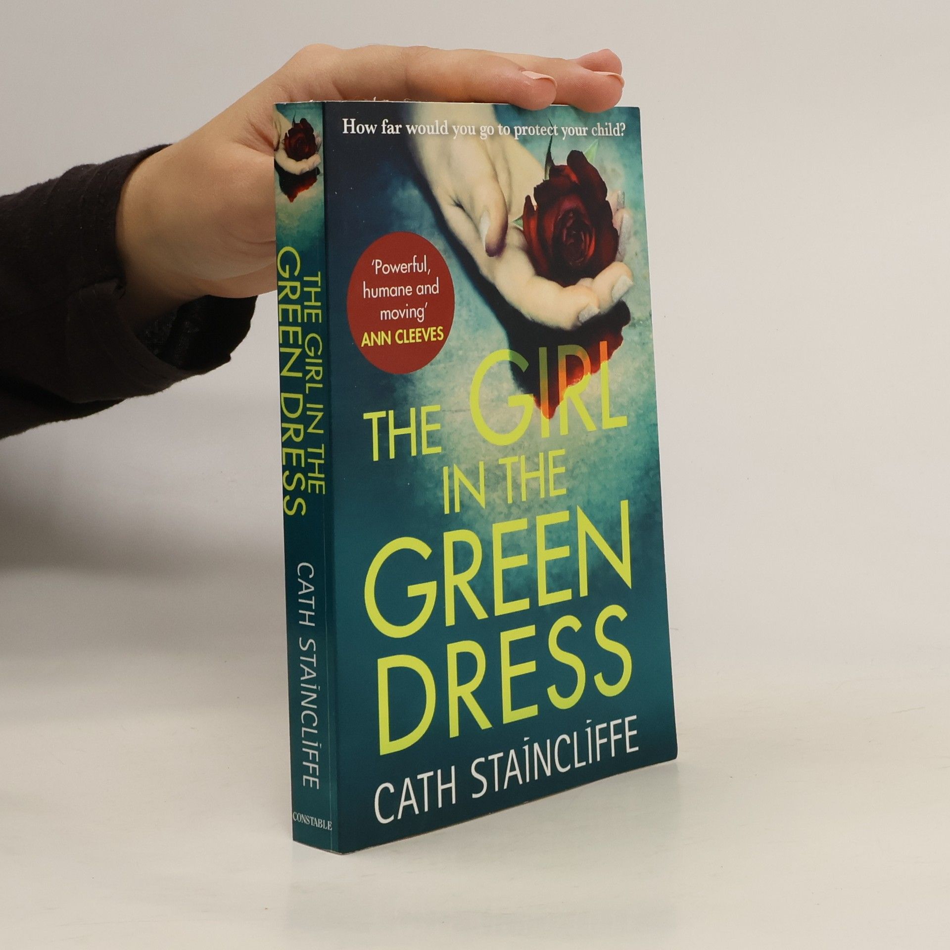 Cath Staincliffe The Girl in the Green Dress