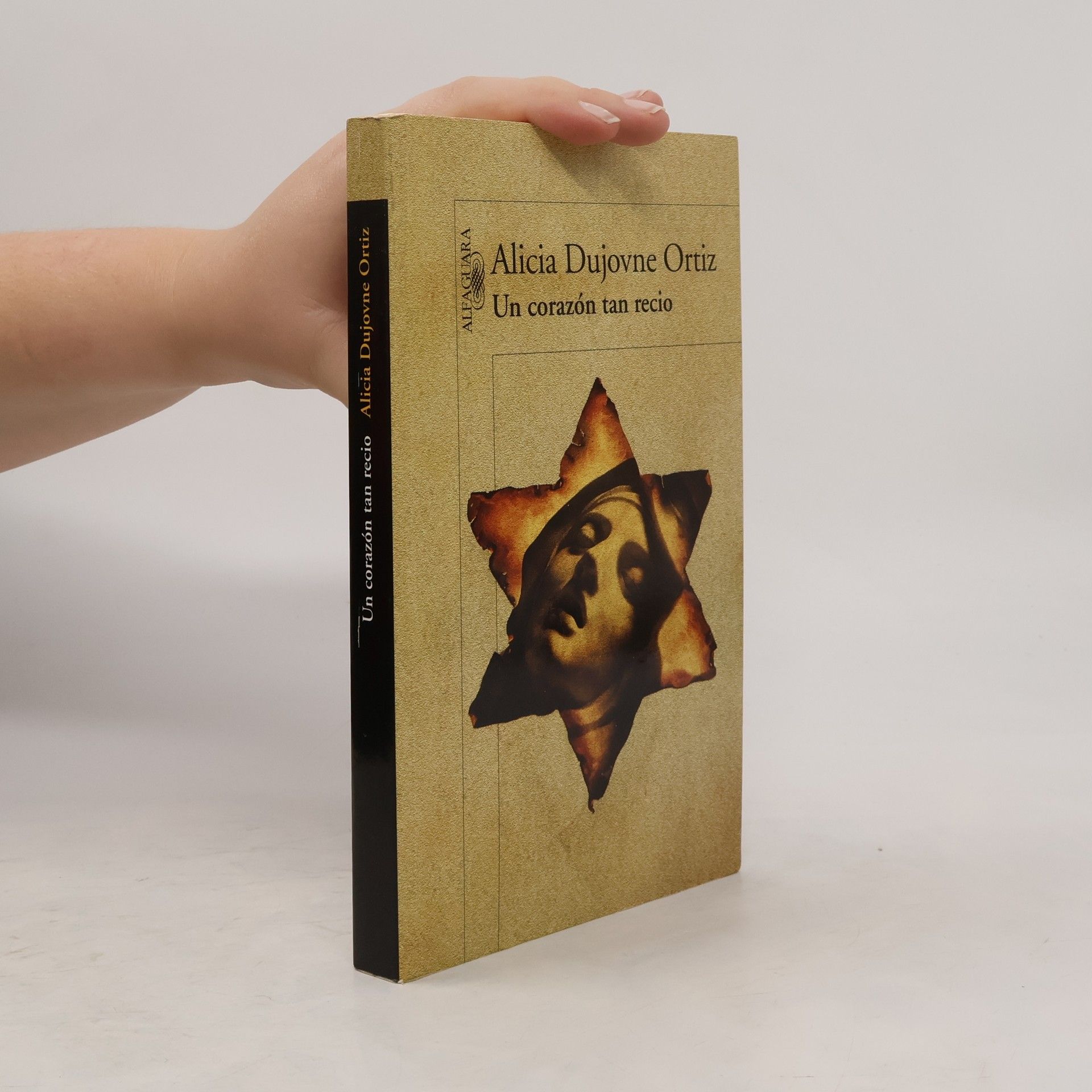 Alicia Dujovne Ortiz Un corazón tan recio