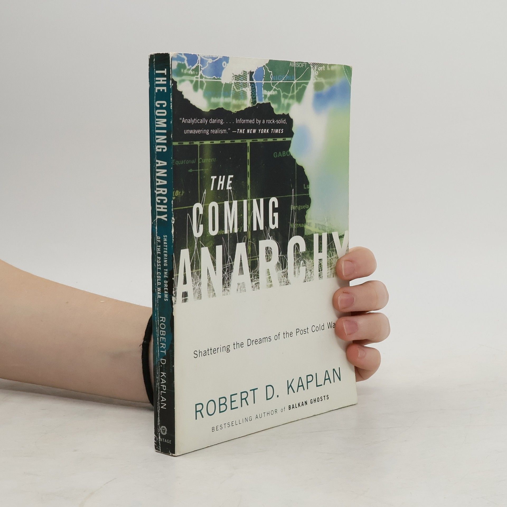Robert D. Kaplan The coming anarchy : shattering the dreams of the post Cold War