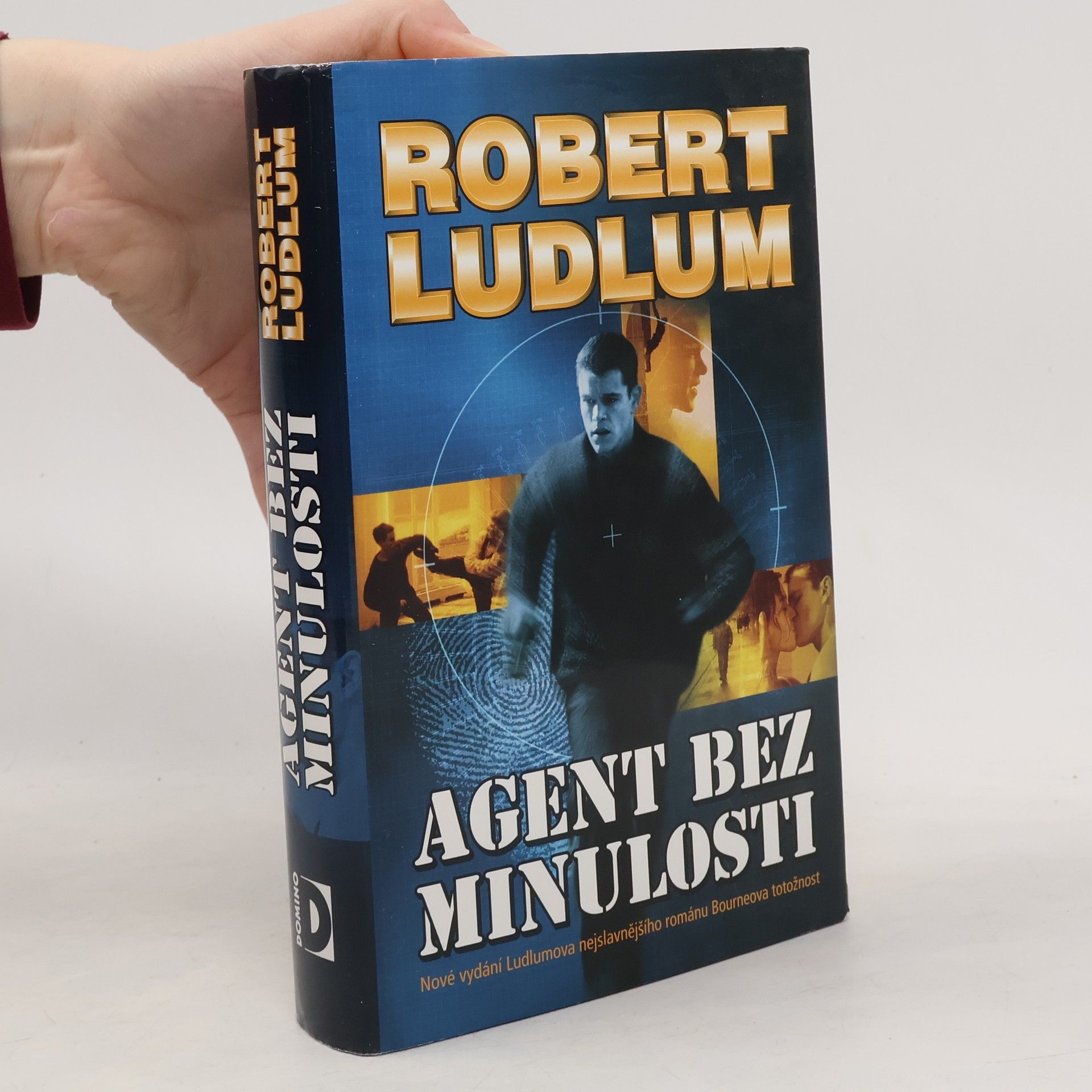 Robert Ludlum Agent bez minulosti