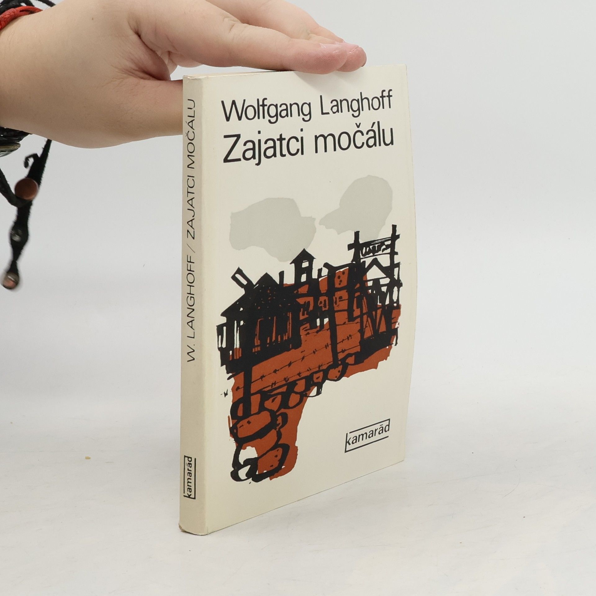 Helena Malířová Zajatci močálu