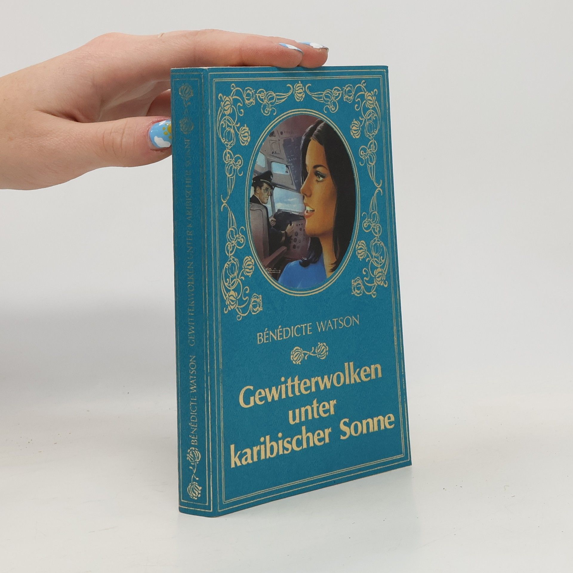 Gewitterwolken unter karibischer Sonne