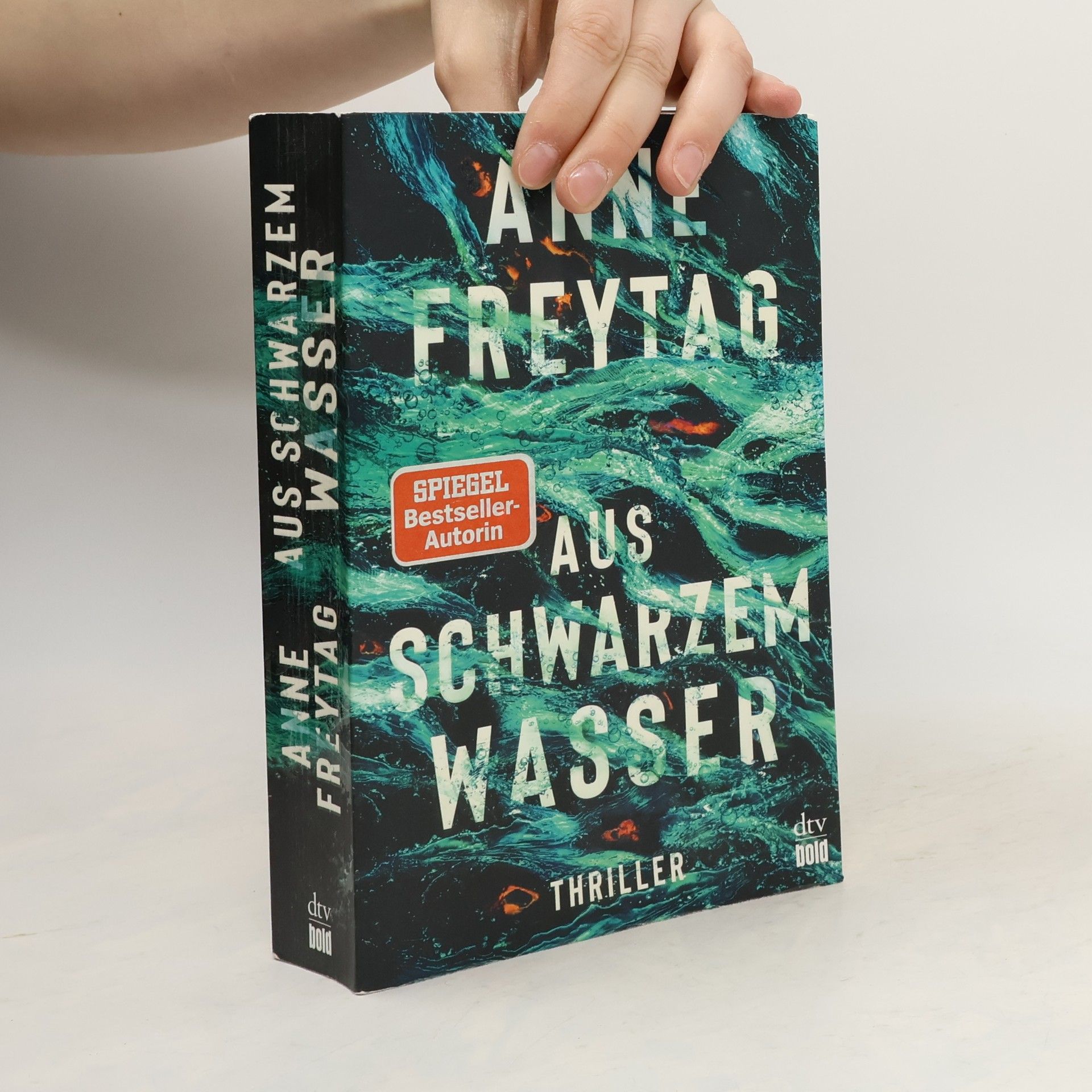 Anne Freytag Aus schwarzem Wasser