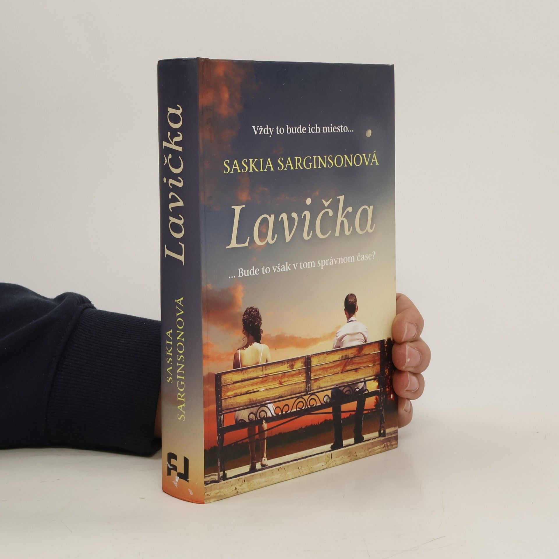 Saskia Sarginson Lavička