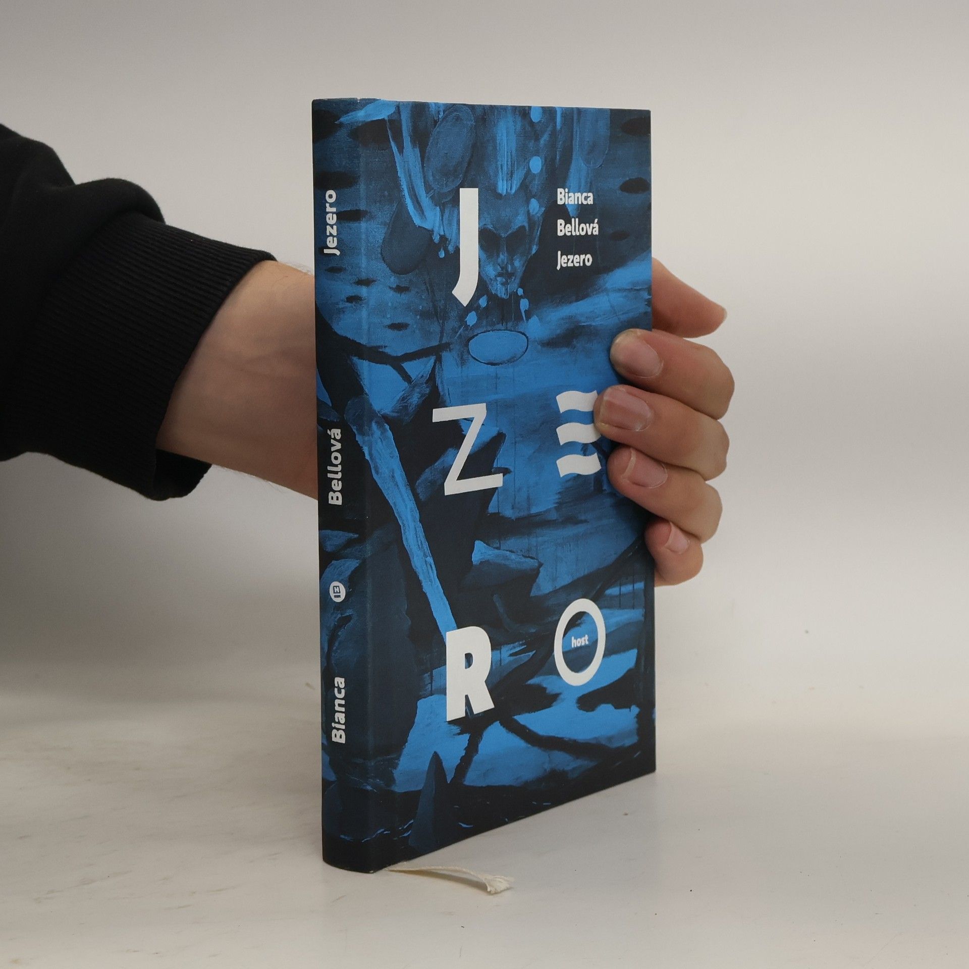 Bianca Bellová Jezero