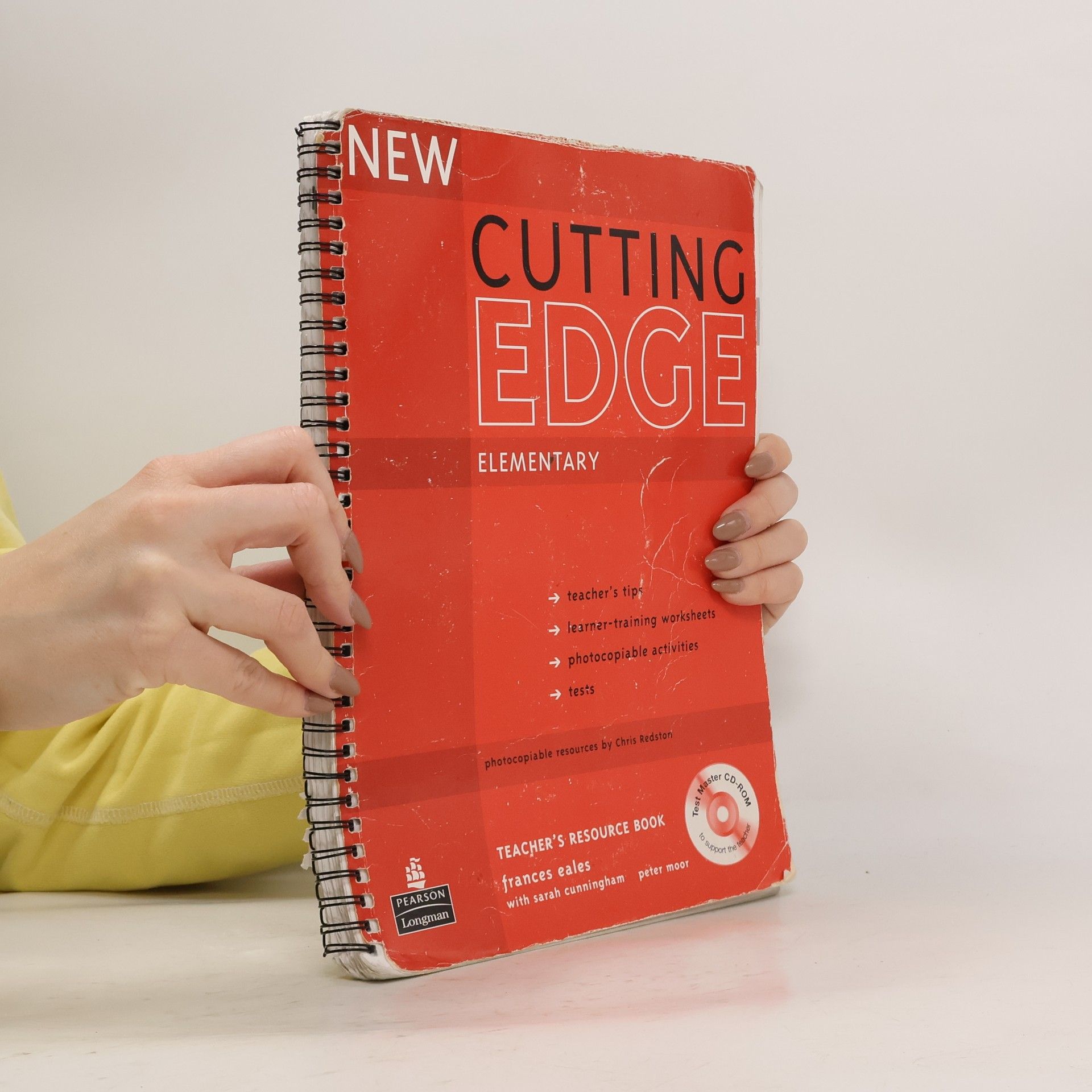 Sarah Cunningham New cutting edge. : elementary. Teacher's resource book