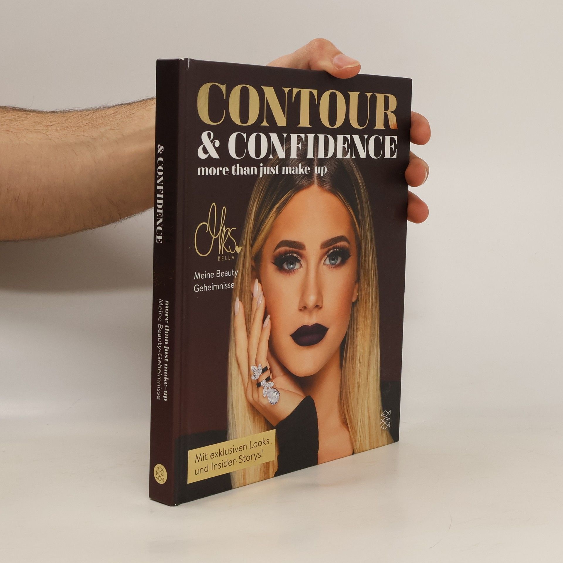 Mrs. Bella Contour & Confidence
