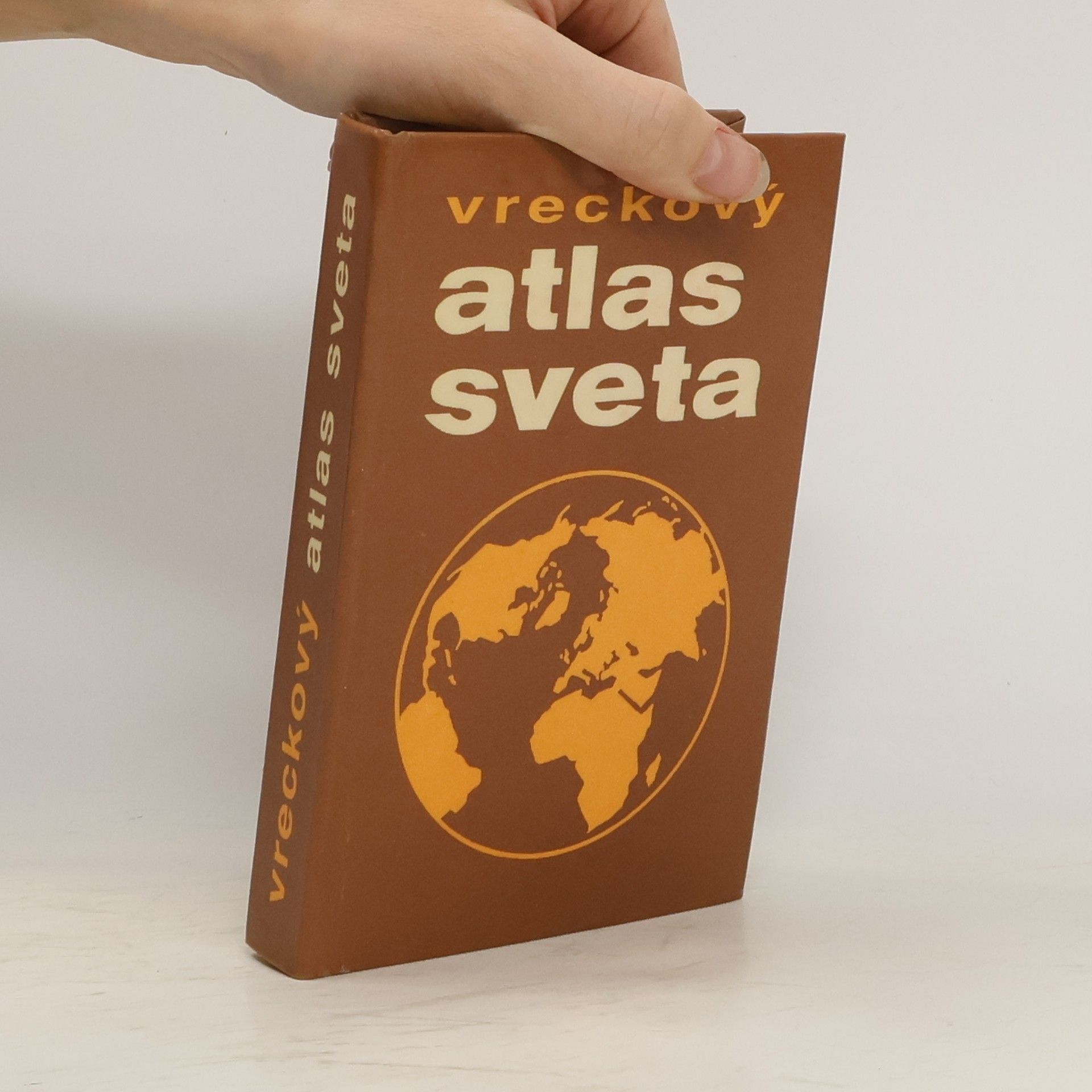 Autorenkollektiv Vreckový atlas sveta