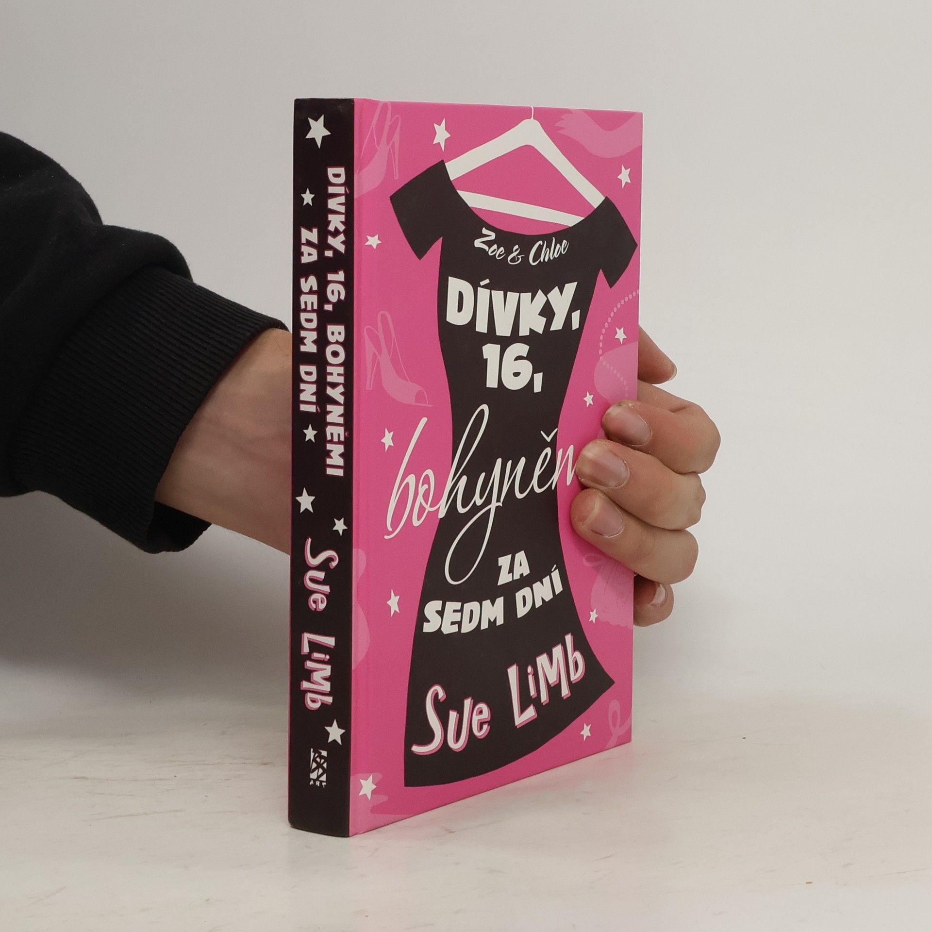 Dívky, 16, bohyněmi za sedm dní