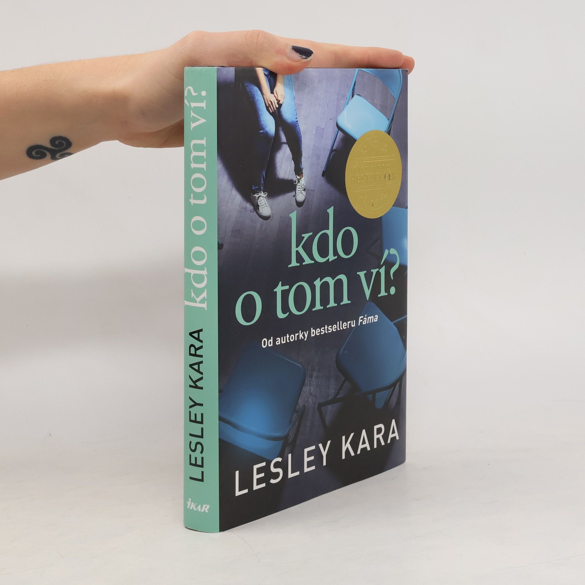 Lesley Kara Kdo o tom ví?