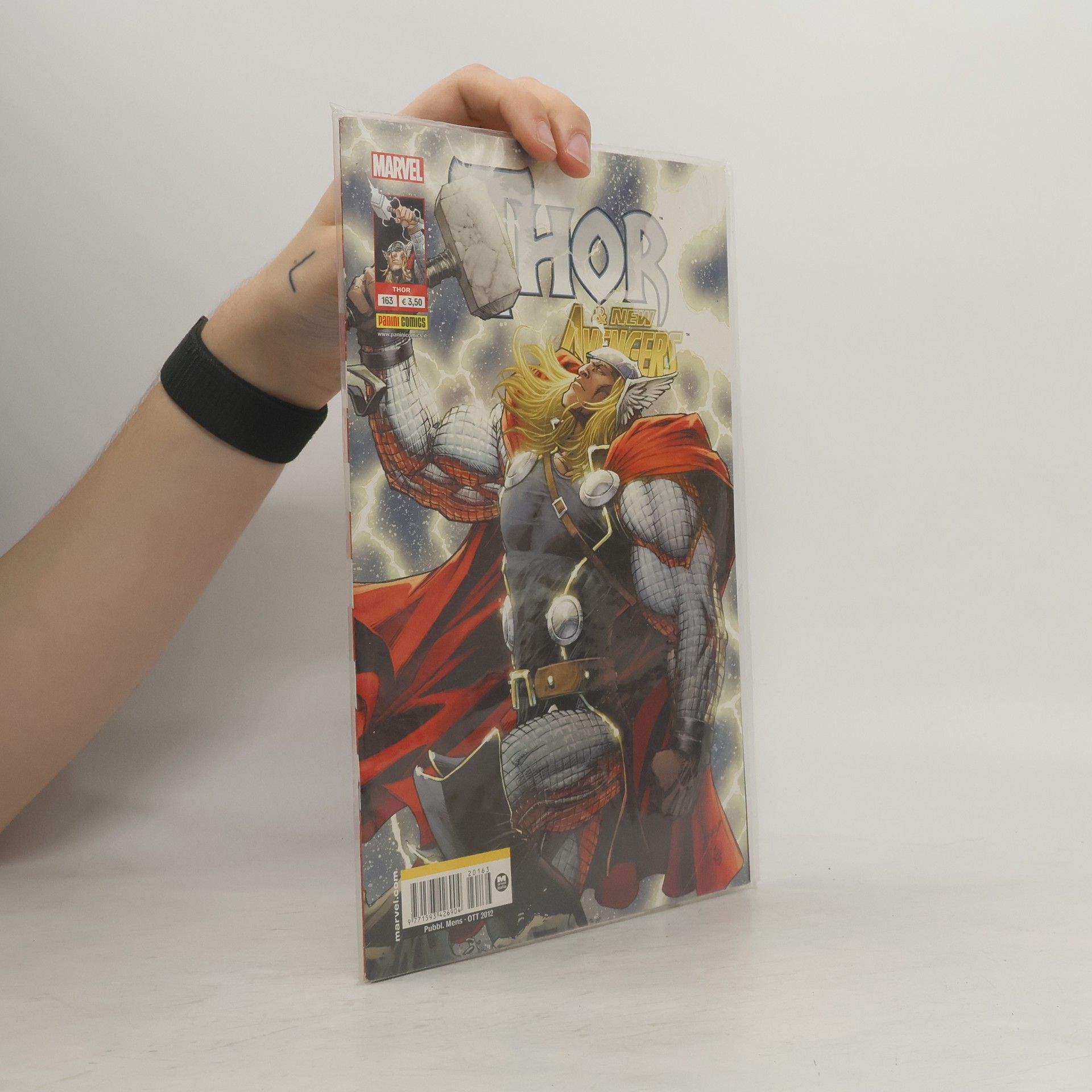 Autores varios Thor & New Avengers
