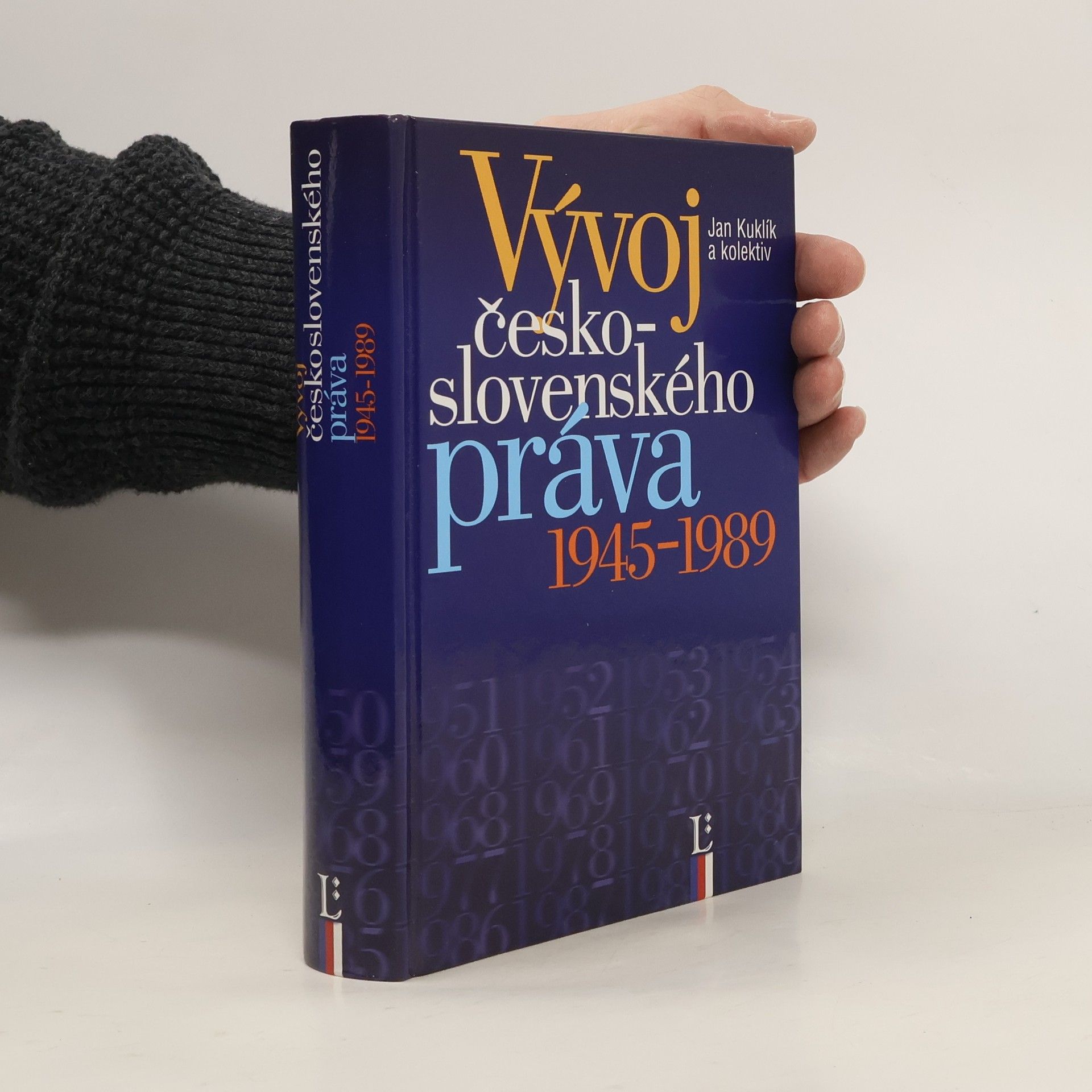 Jan Kuklík ml. Vývoj československého práva 1945-1989