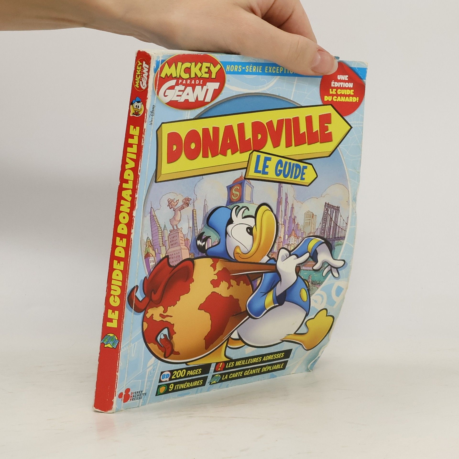 Collectif d'auteurs Mickey parade géant 8. Le guide de Donaldville