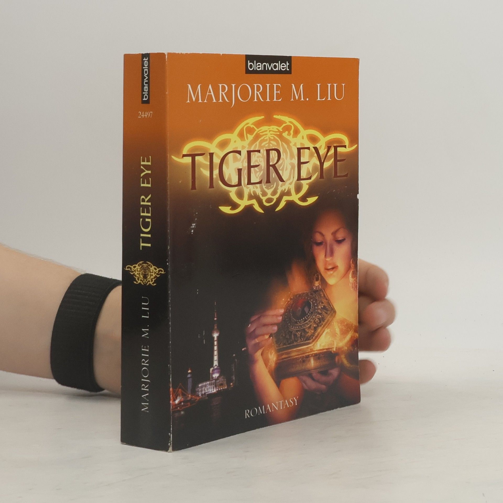 Marjorie Liu Tiger Eye