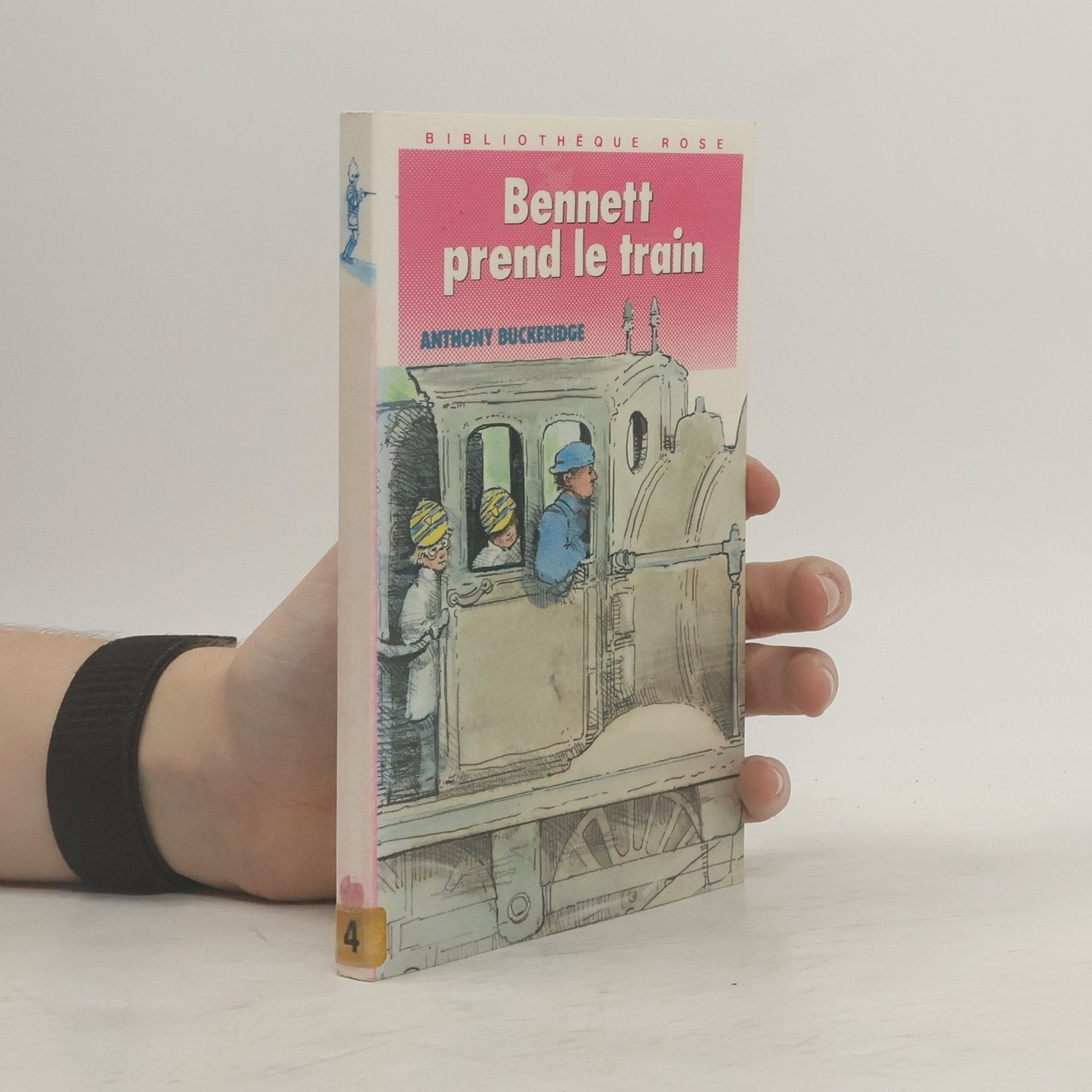 Bennett prend le train