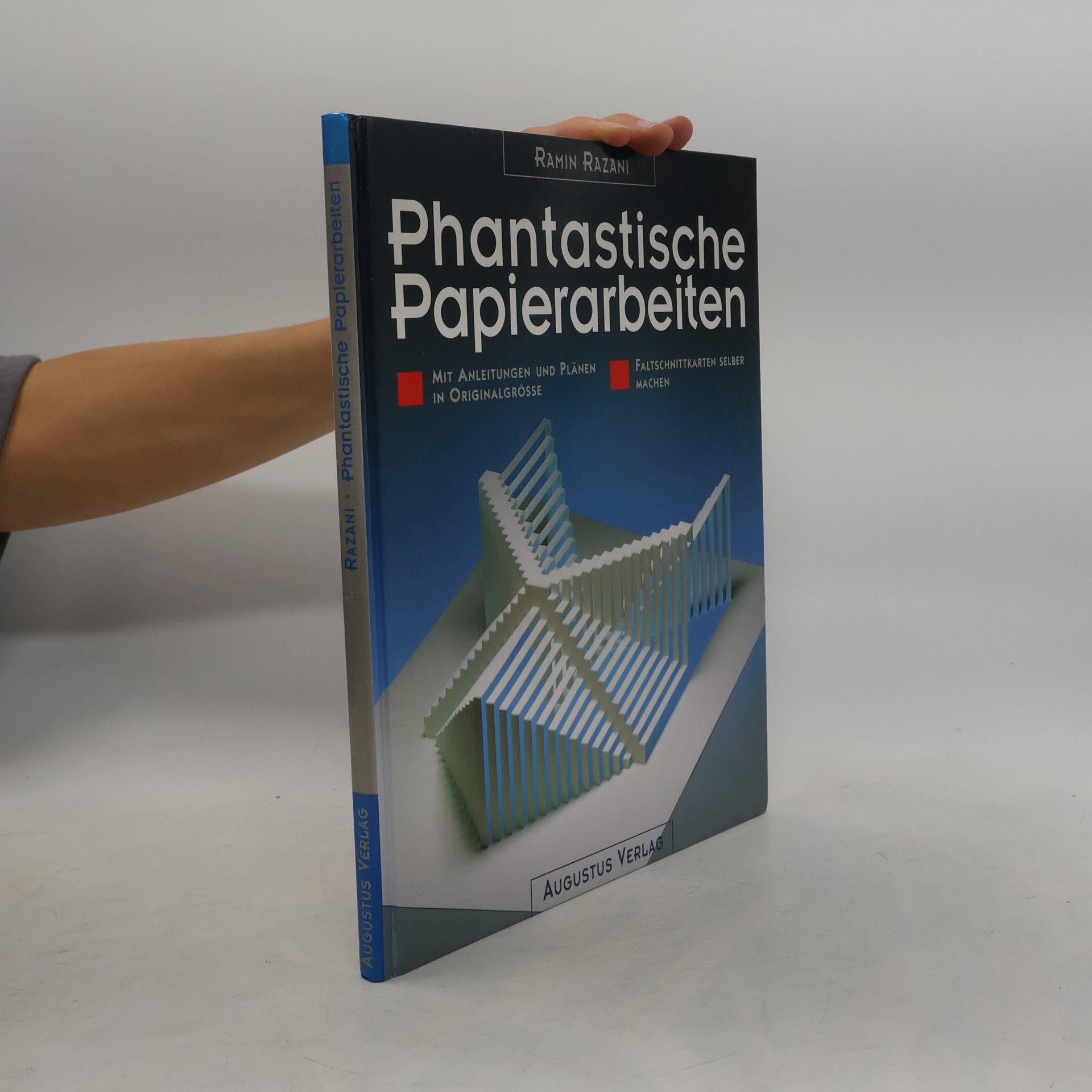 Ramin Razani Phantastische Papierarbeiten