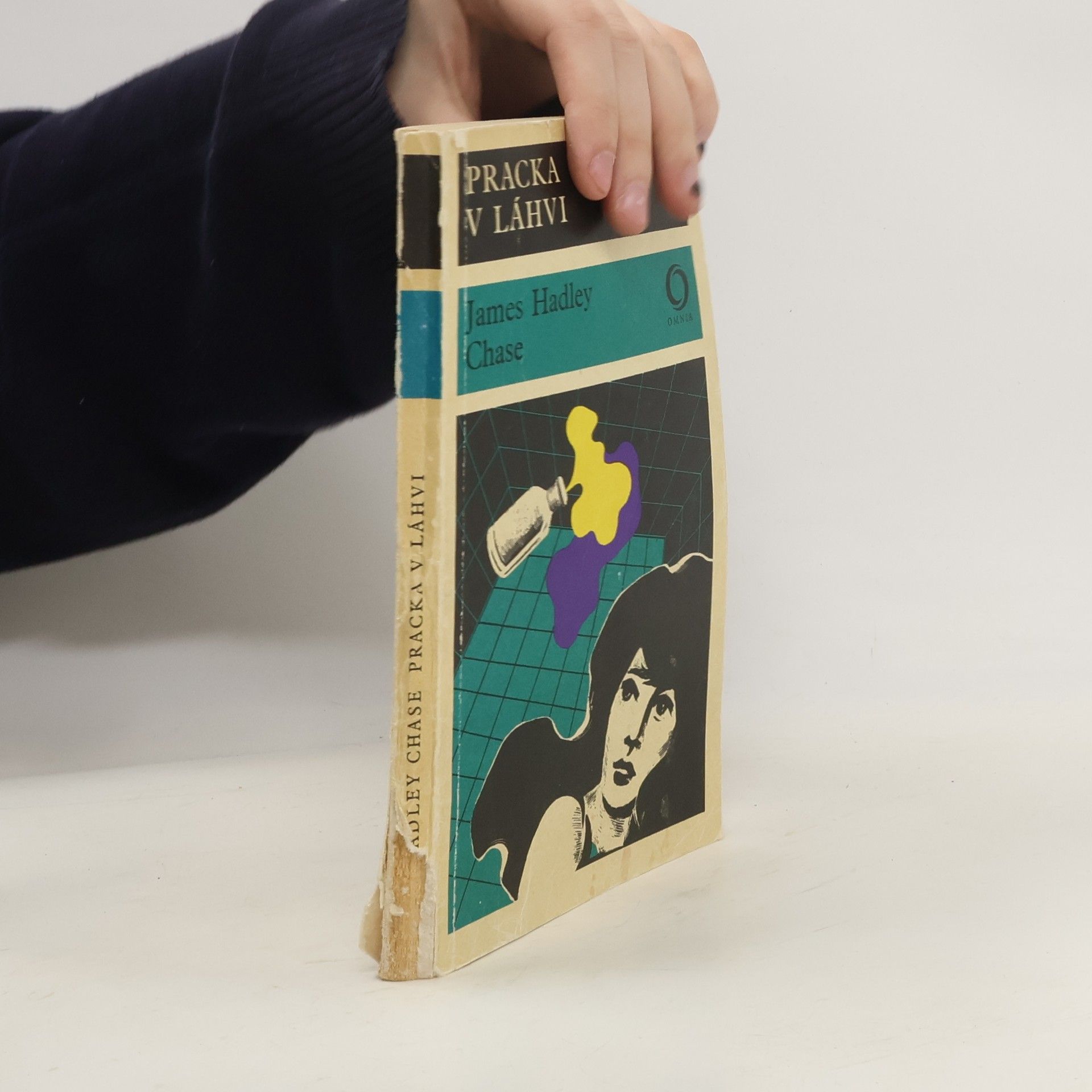 James Hadley Chase Pracka v láhvi