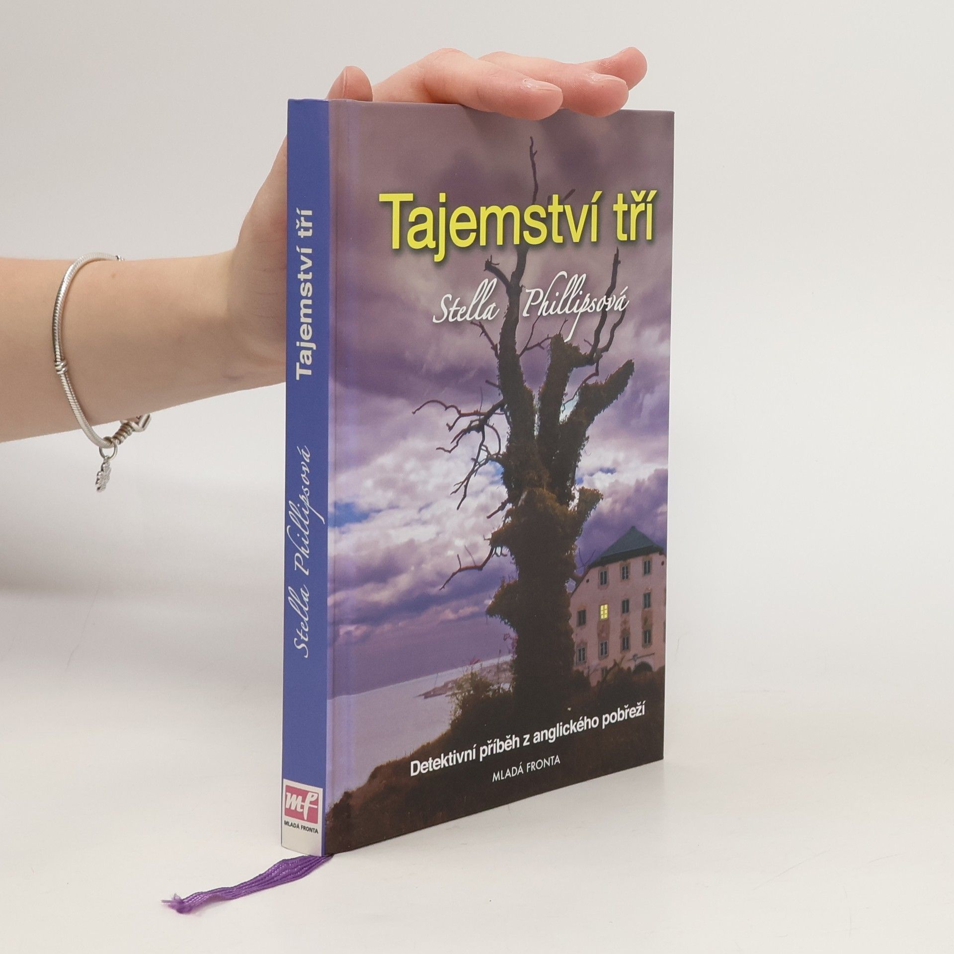 Stella Phillips Tajemství tří