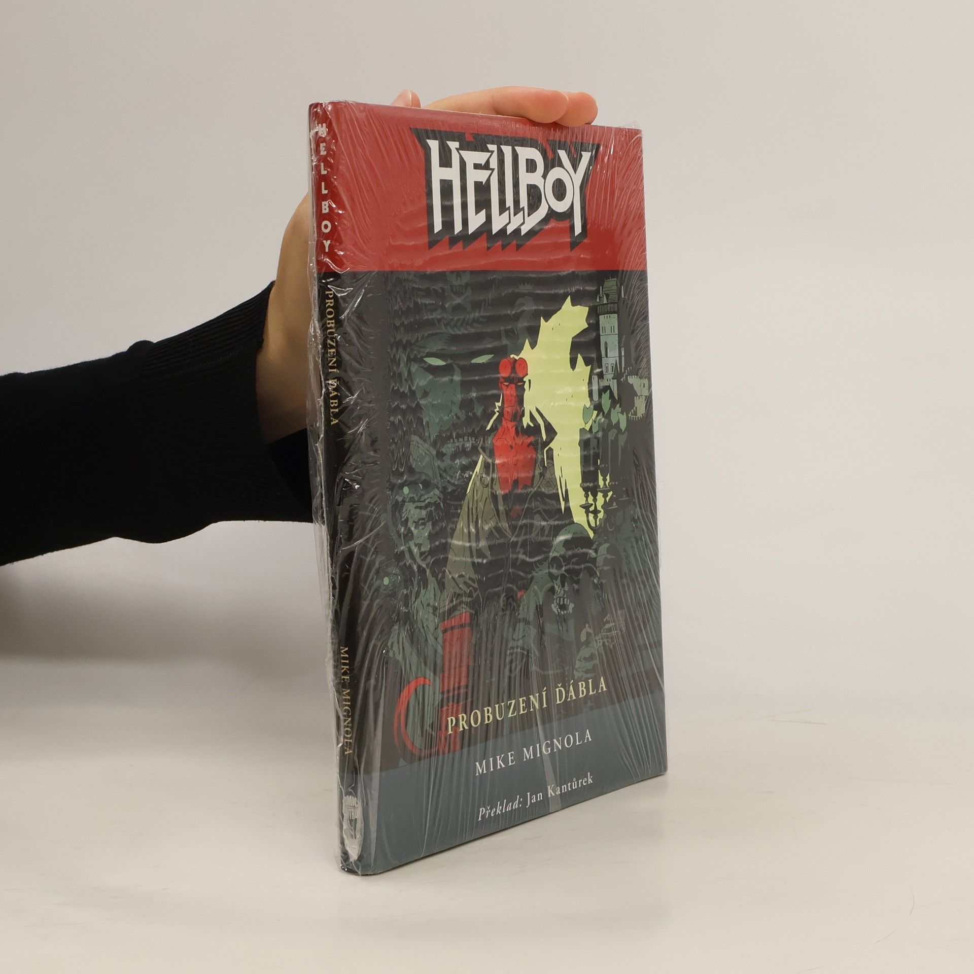 Mike Mignola Hellboy. Probuzení ďábla