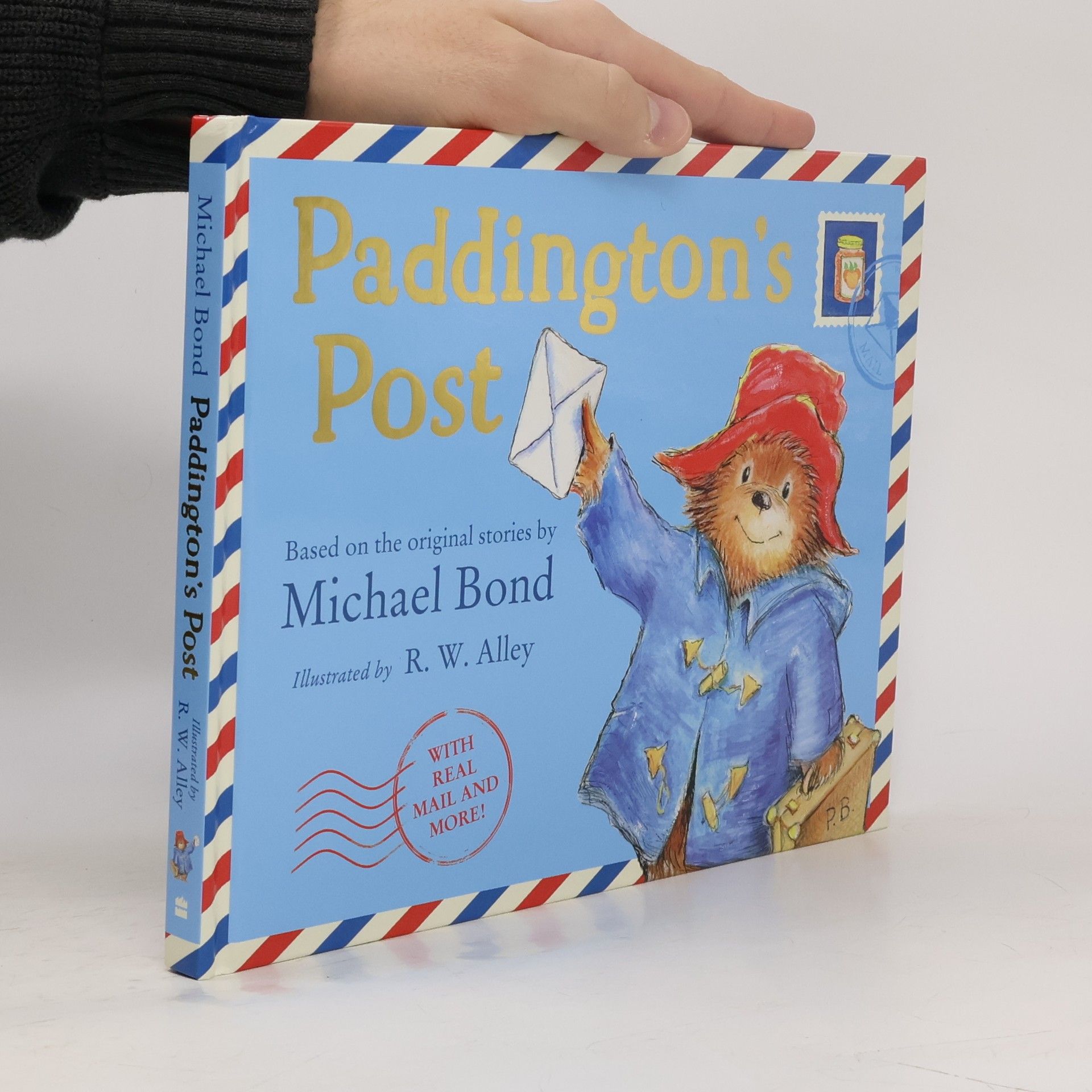 Michael Bond Paddington´s Post