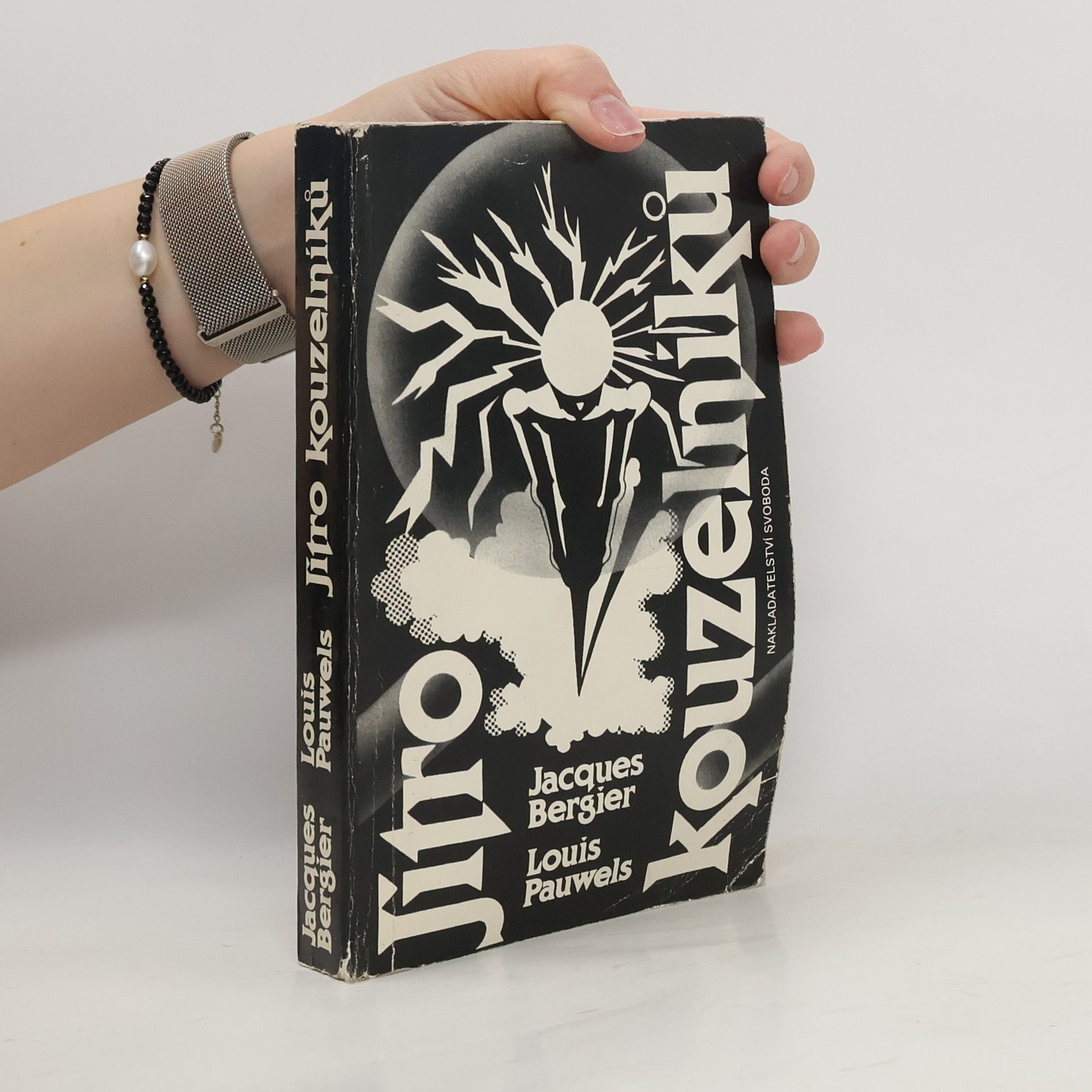 Louis Pauwels Jitro kouzelníků