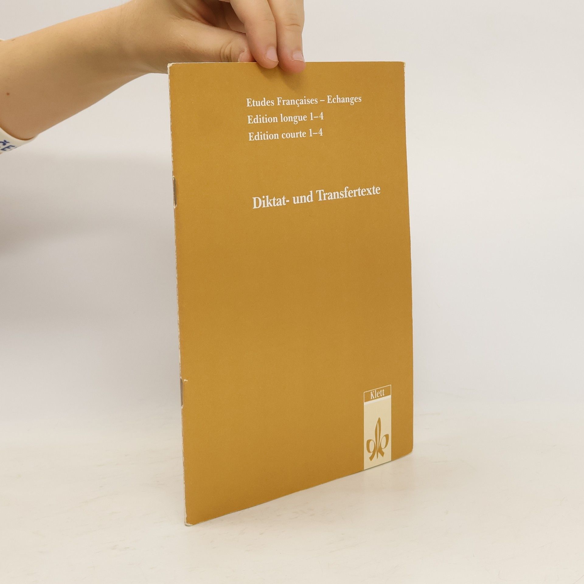 Various authors Etudes françaises, échanges