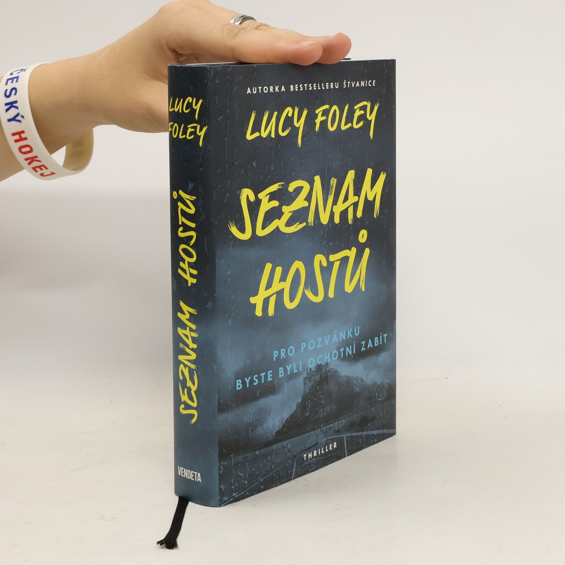 Lucy Foley Seznam hostů