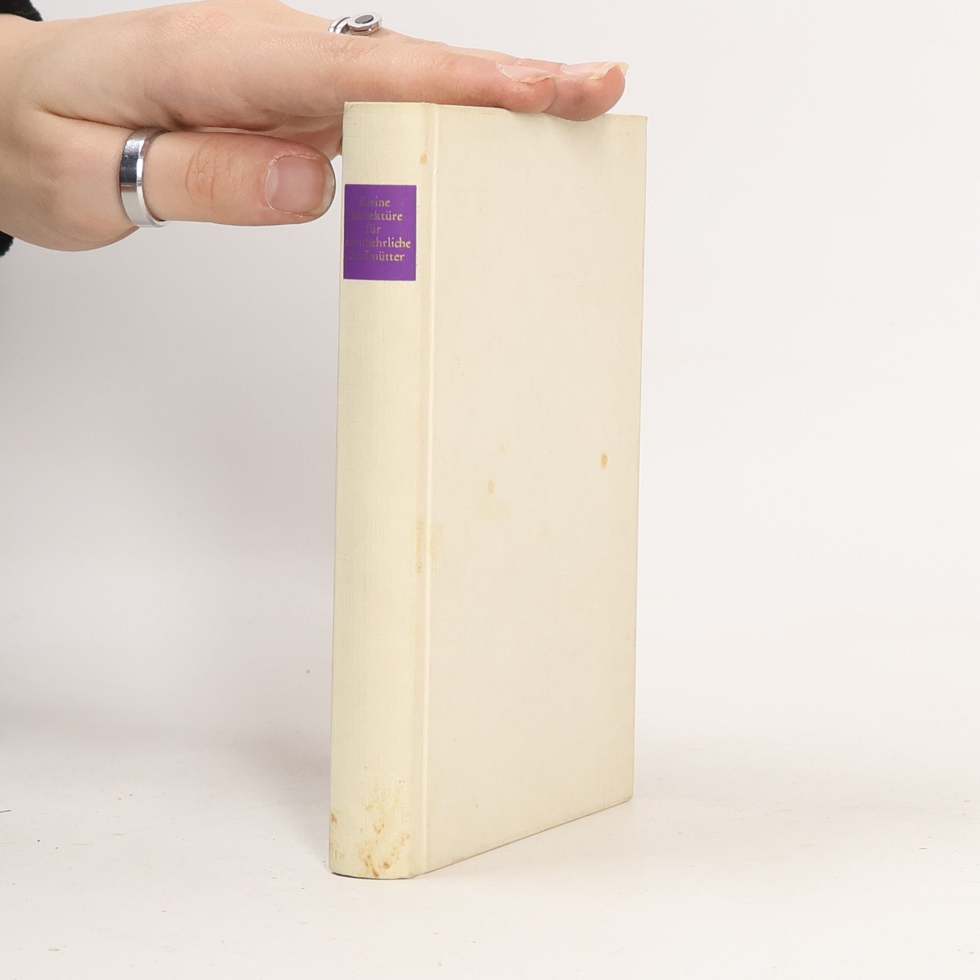 Collectif d'auteurs Kleine Bettlektüre für unentbehrliche Großmütter