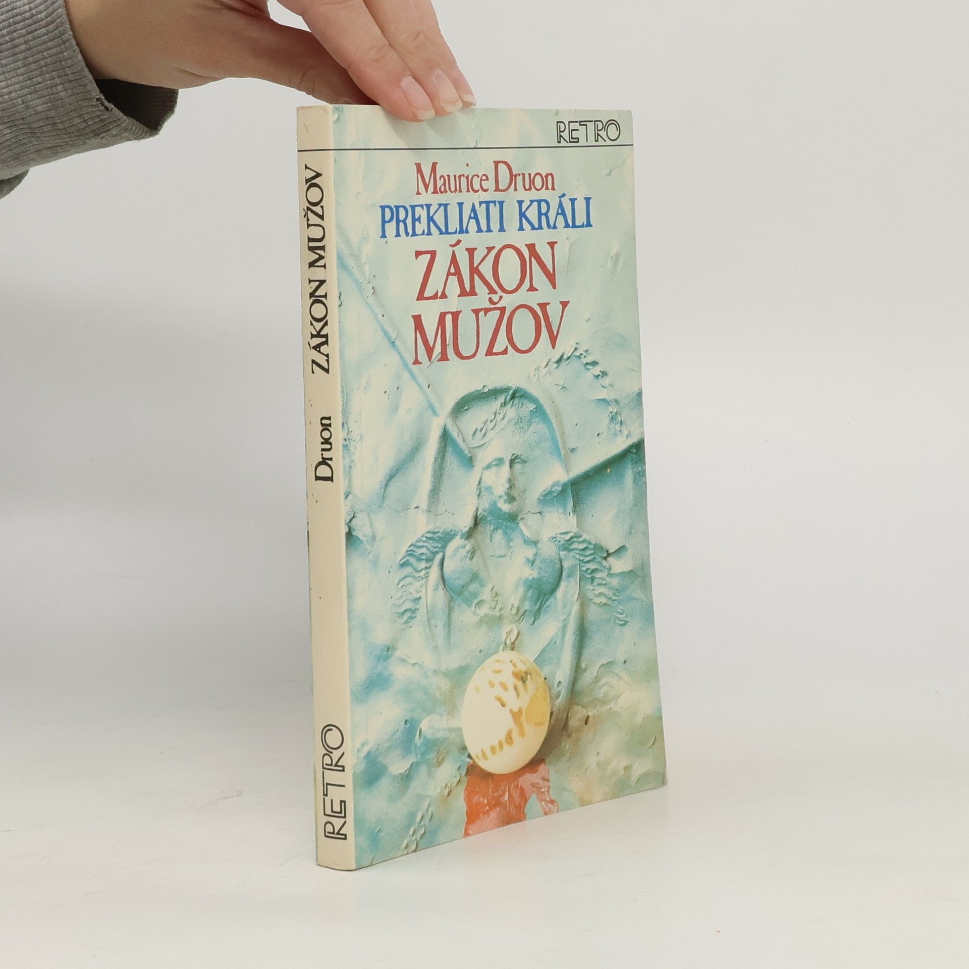 Prekliati králi 4. Zákon mužov