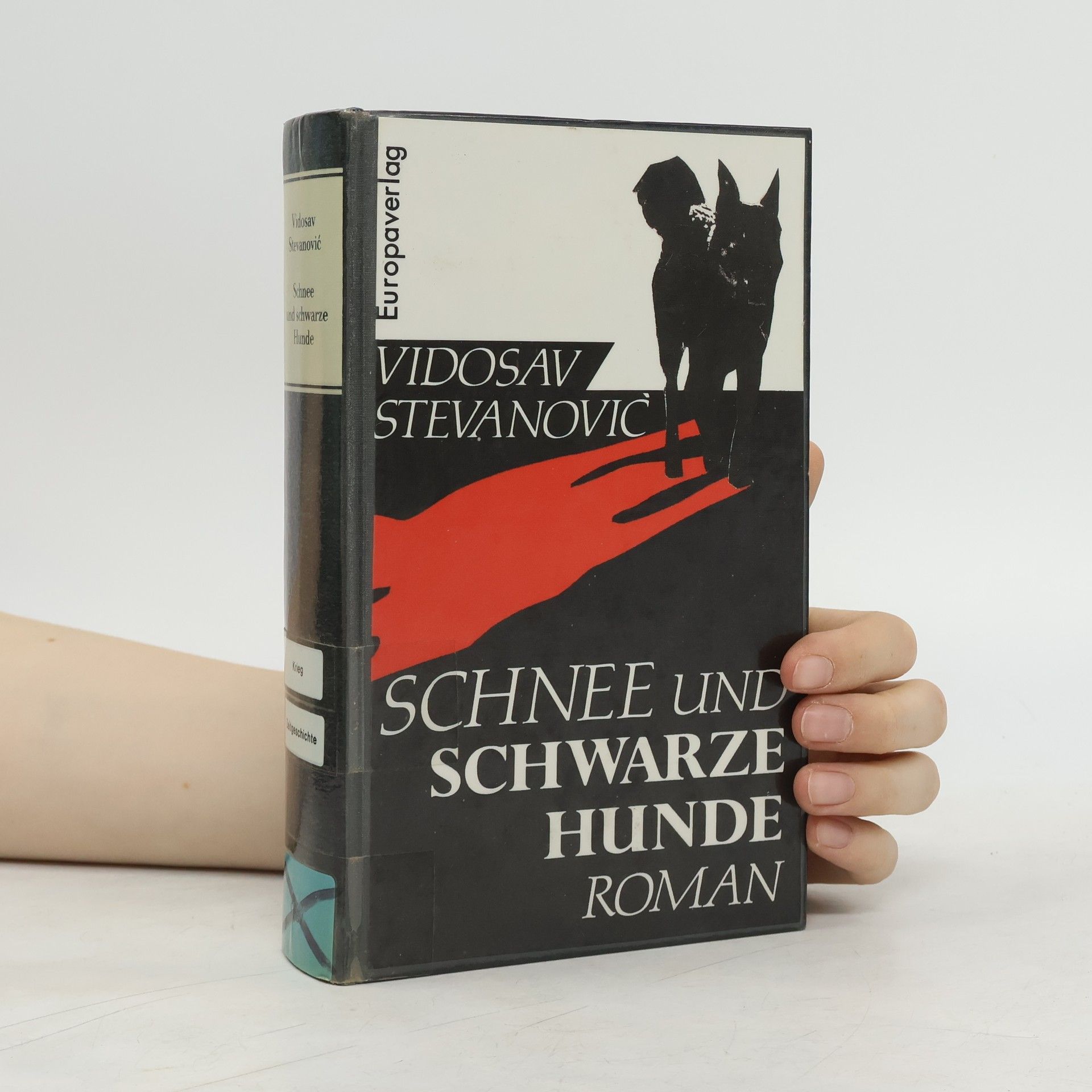 Vidosav Stevanović Schnee und schwarze Hunde