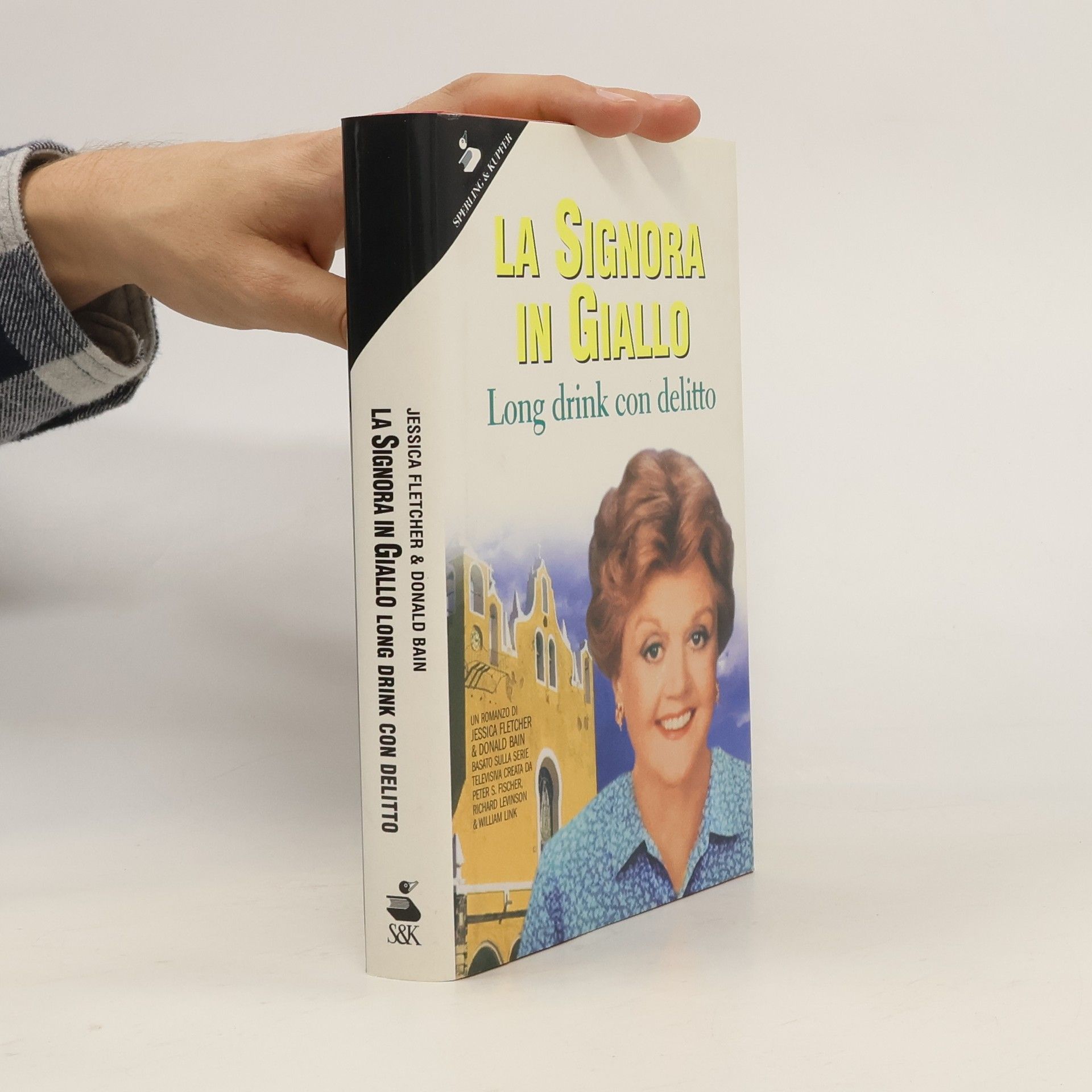 La signora in giallo. Long drink con delitto