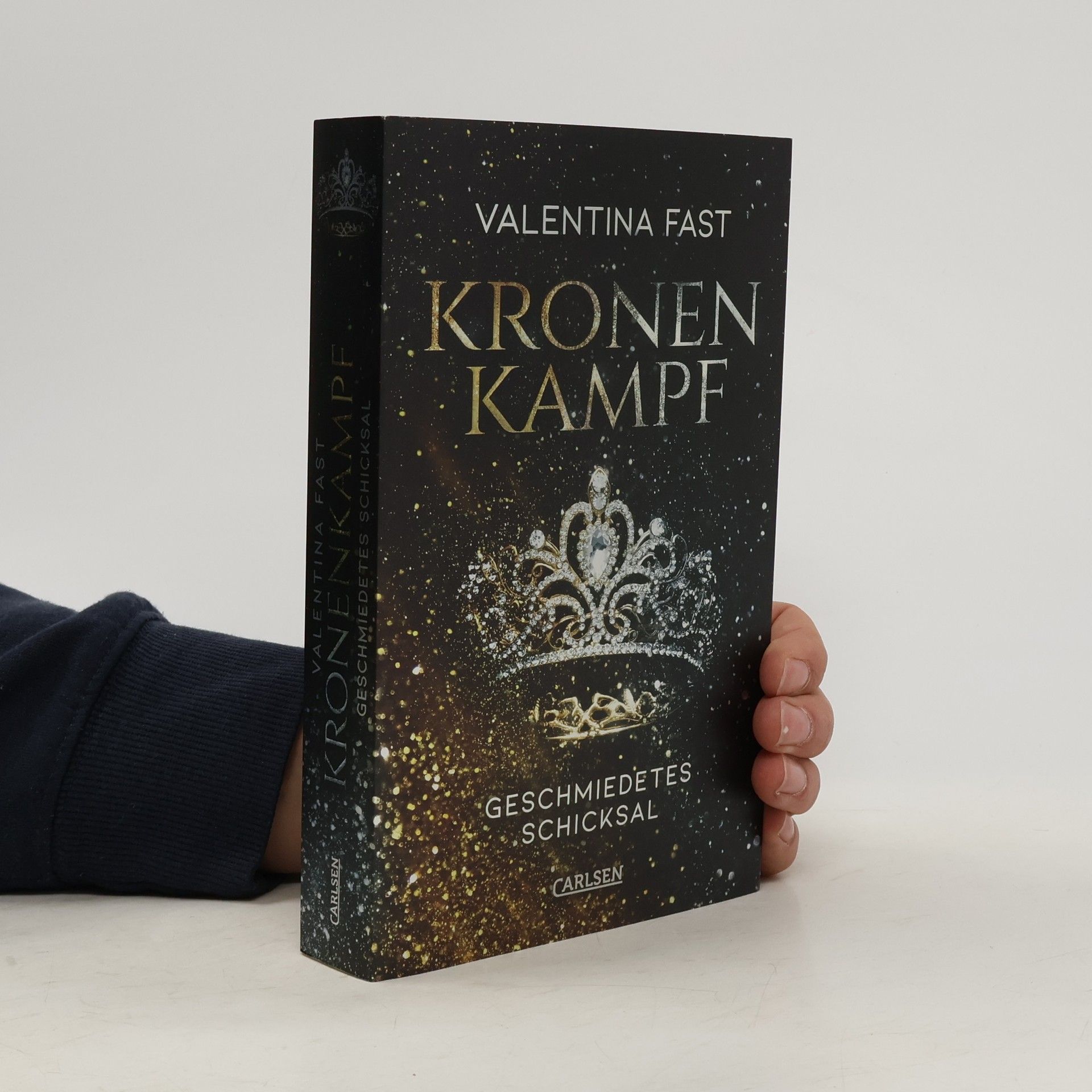 Valentina Fast Kronenkampf - geschmiedetes Schicksal